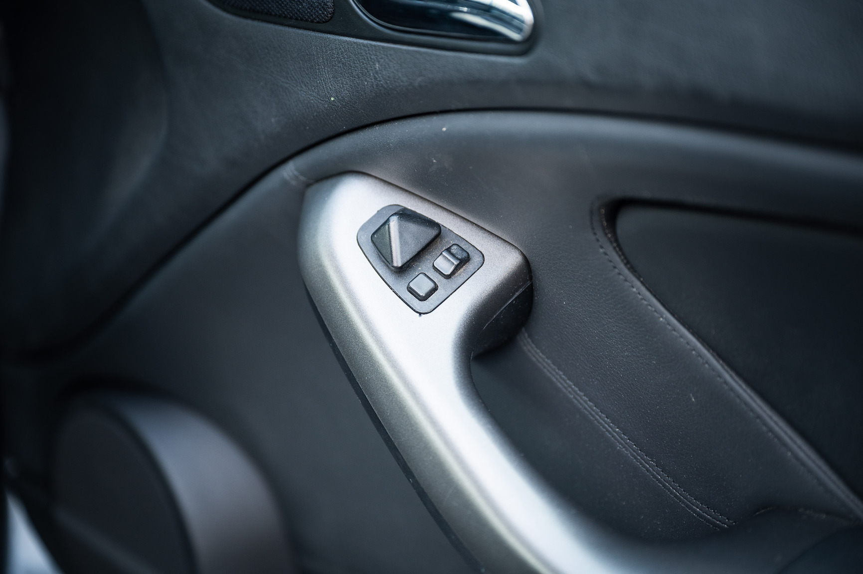 Innenraumfoto von 2005 BMW M3 E46 manuell (4)