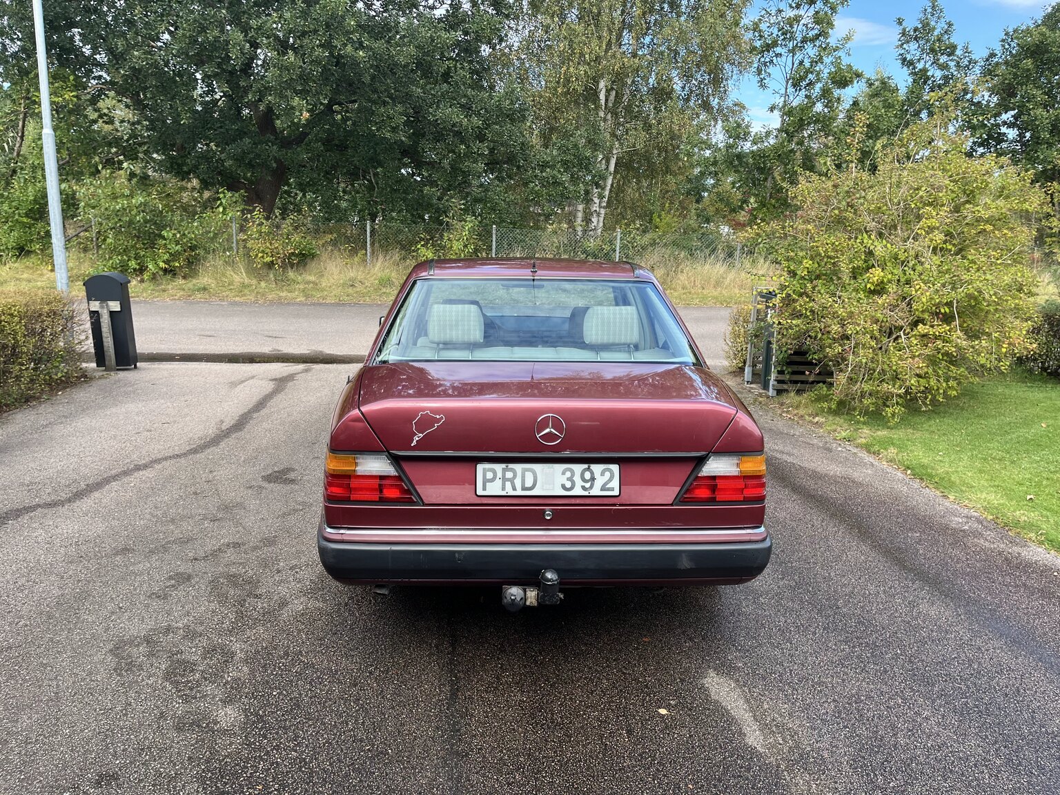 Exterior image of 1990 Mercedes-Benz 230 E