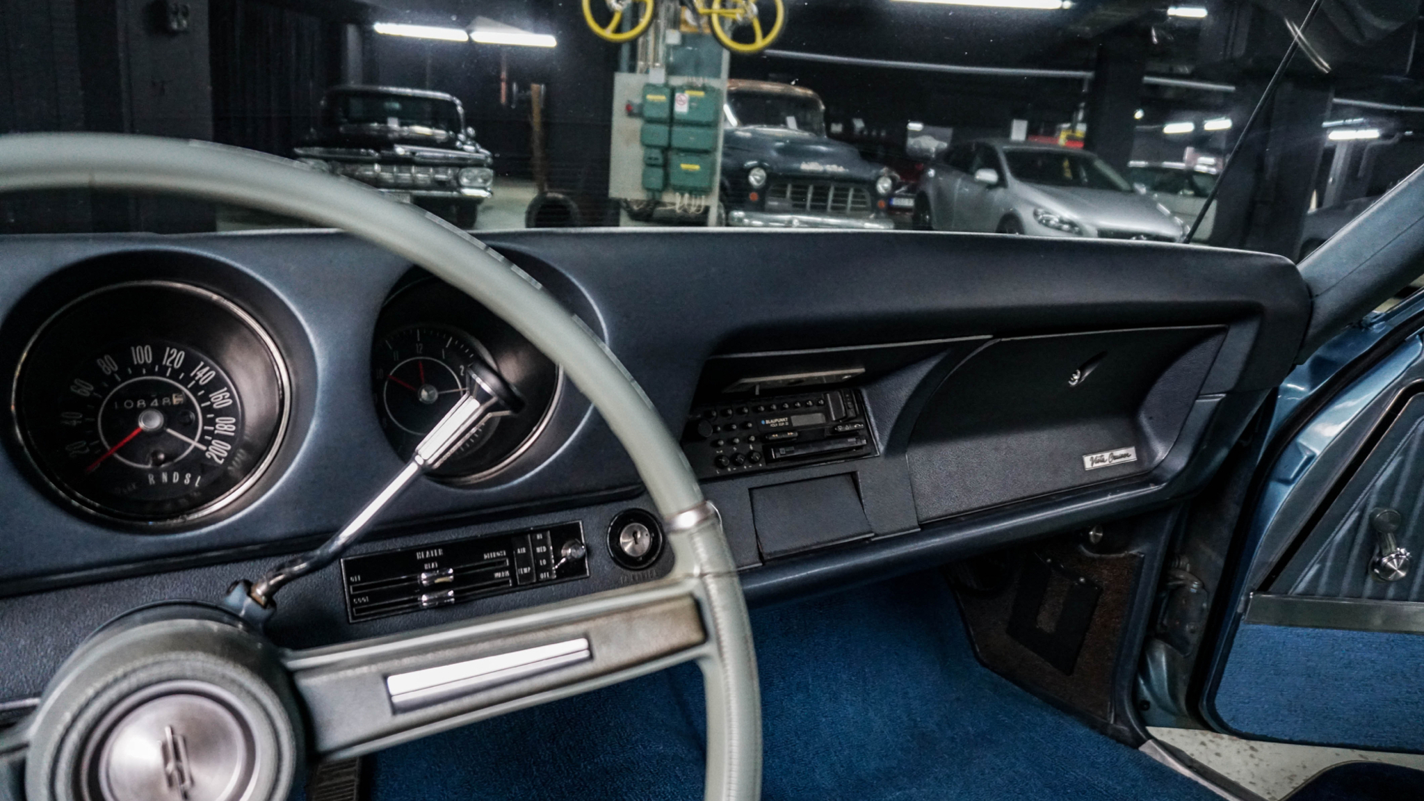 Innenraumfoto von 1968 Oldsmobile Vista Cruiser