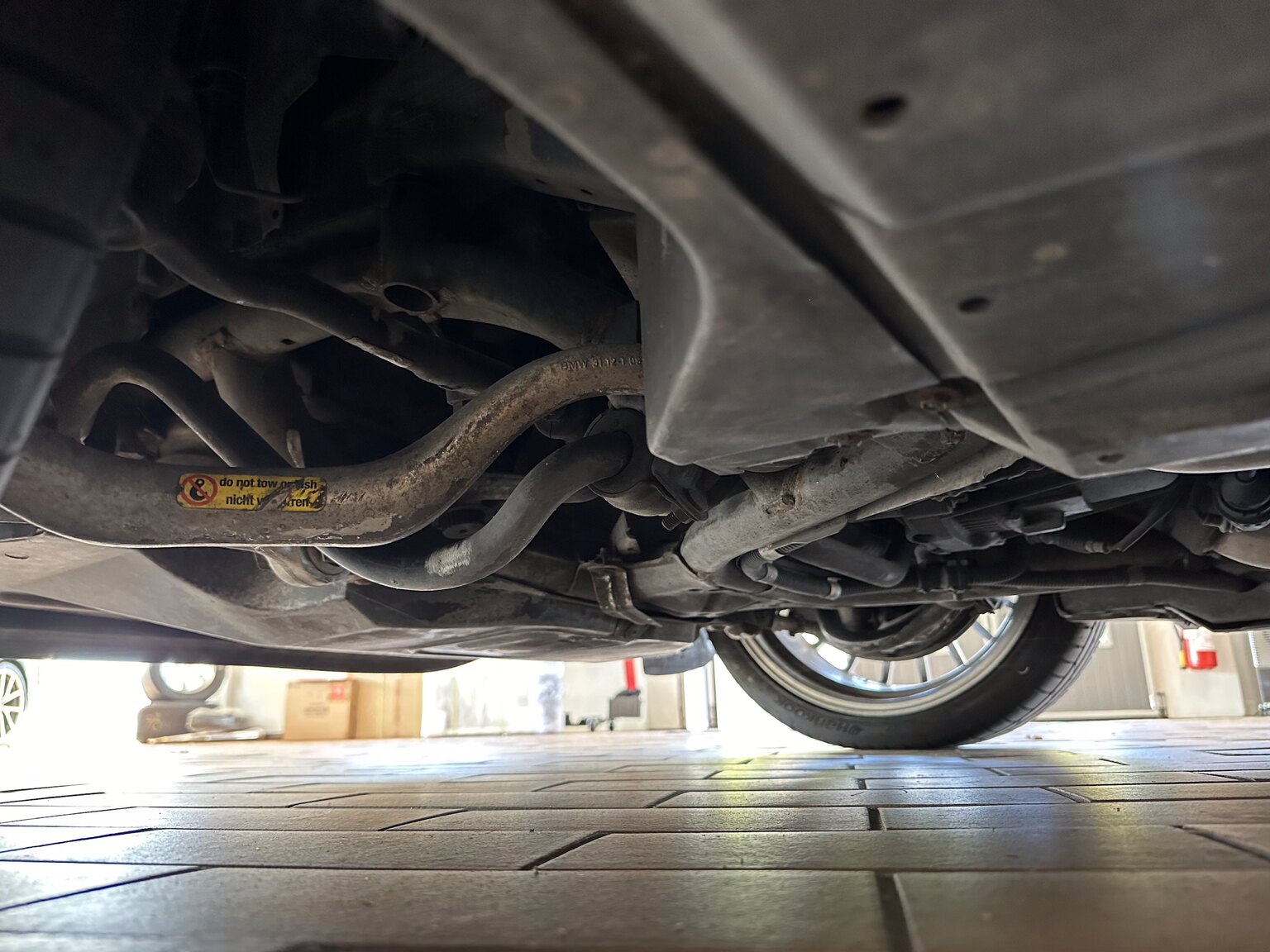 Image of 2002 ALPINA B10 V8S mechanics