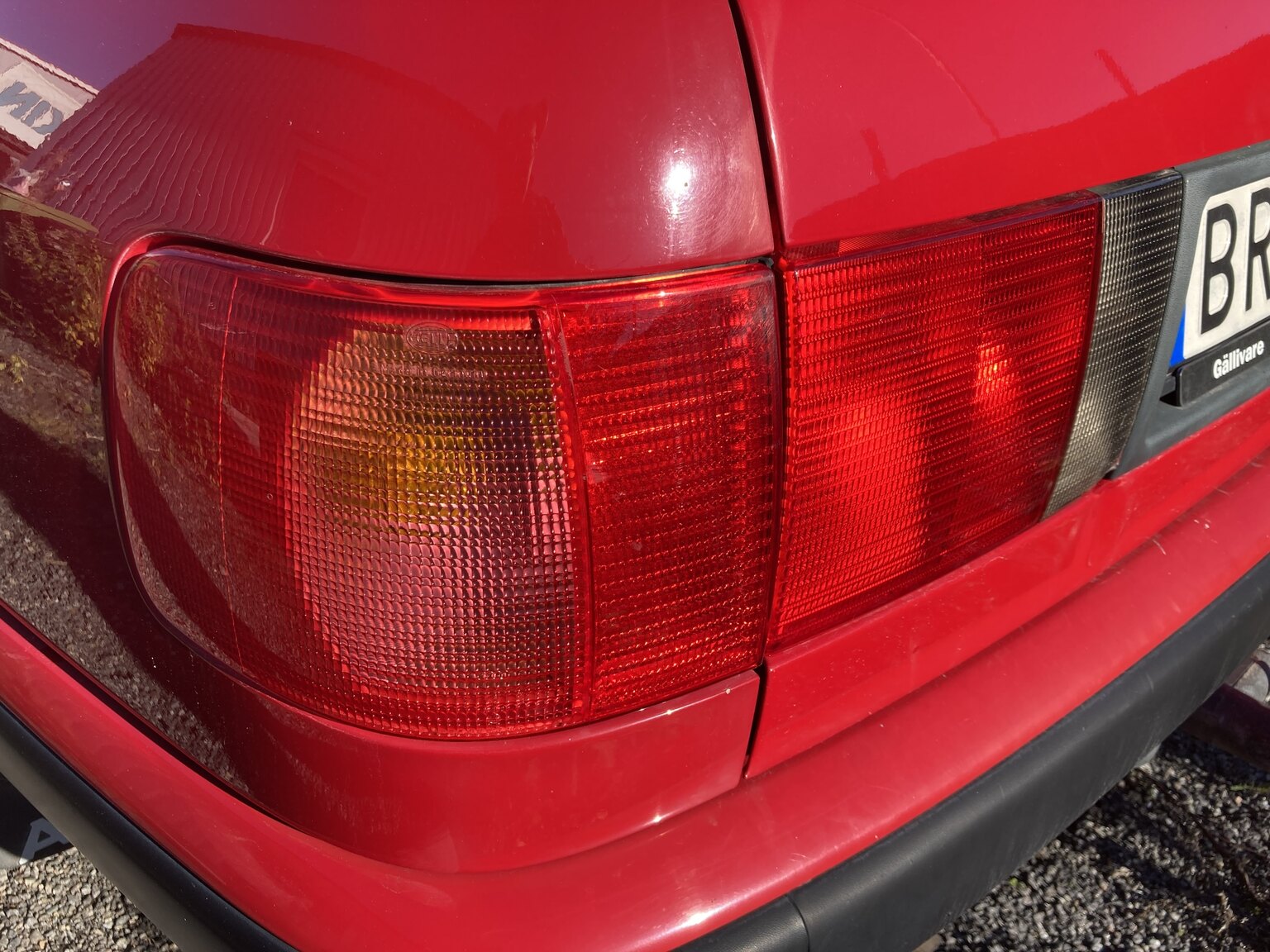Exterior image of 1992 Audi 100 Avant 2.3E Quattro