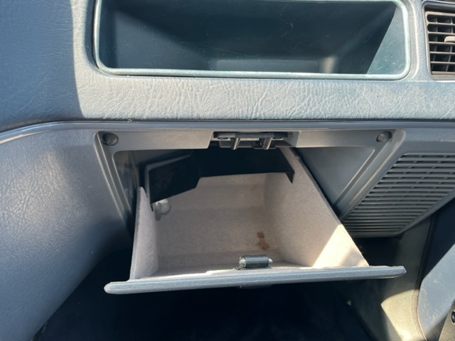 Interior image of 1983 Ford Sierra