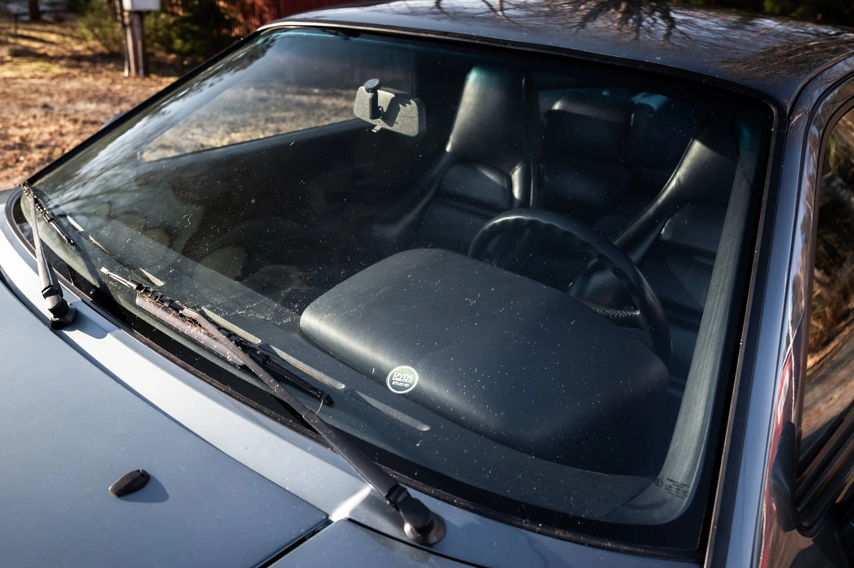 Exterior image of 1988 Porsche 928 S4 (20)