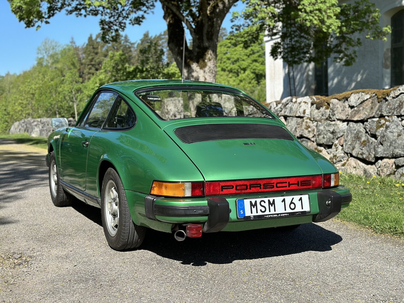 Exteriörbild på 1975 Porsche 911