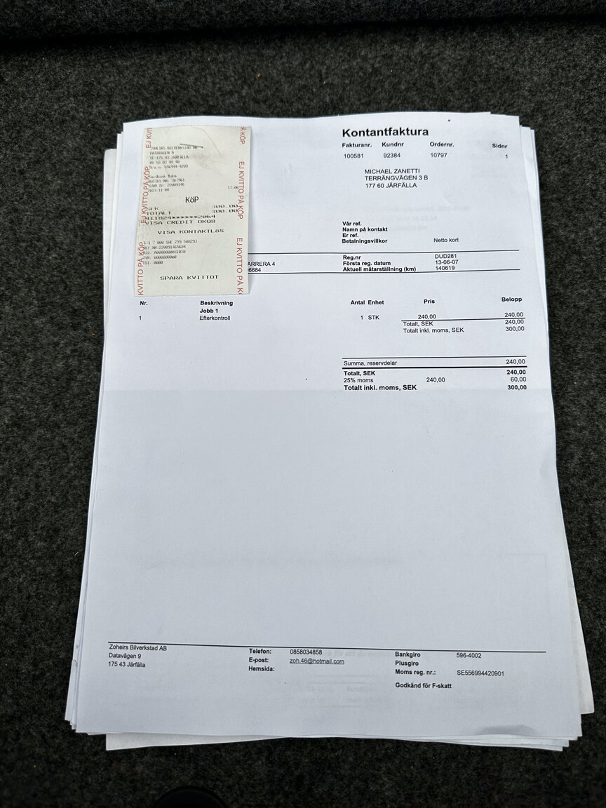 Documentation for 1999 Porsche 911 Carrera 4