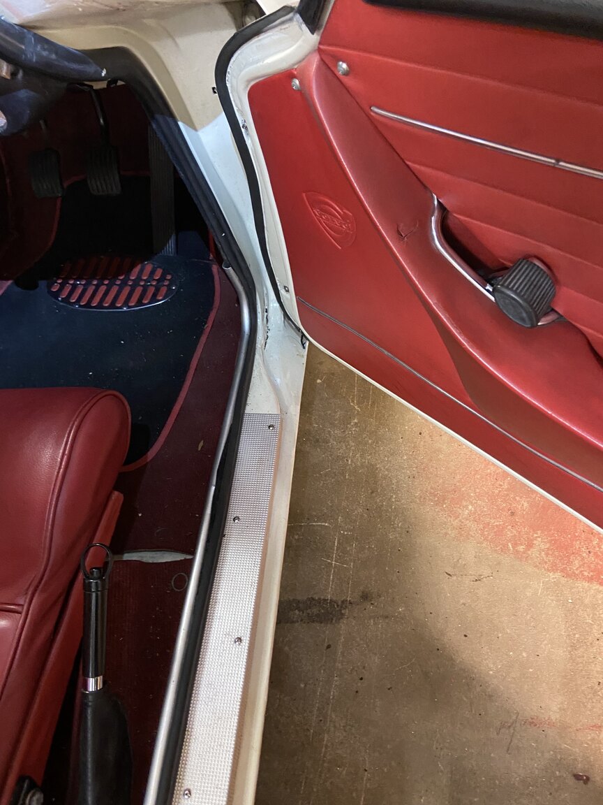Interior image of 1968 Volvo P1800 S