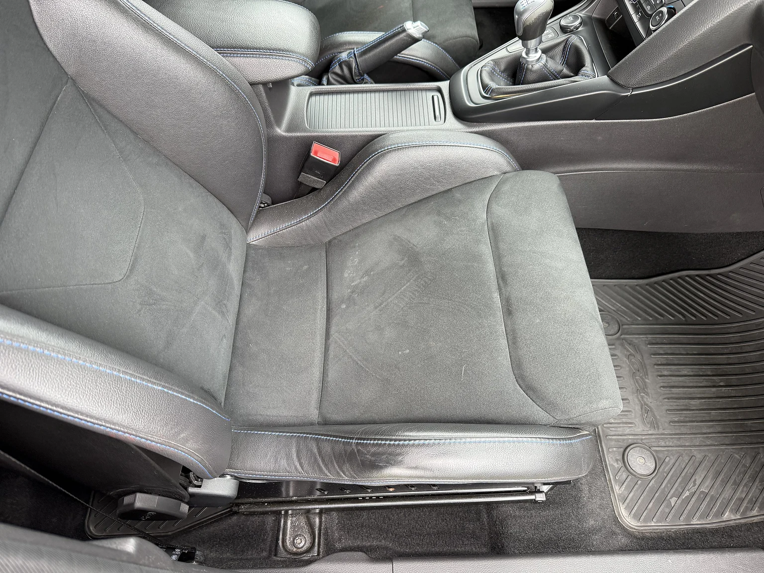 Interior image of 2016 Ford Focus RS (62)