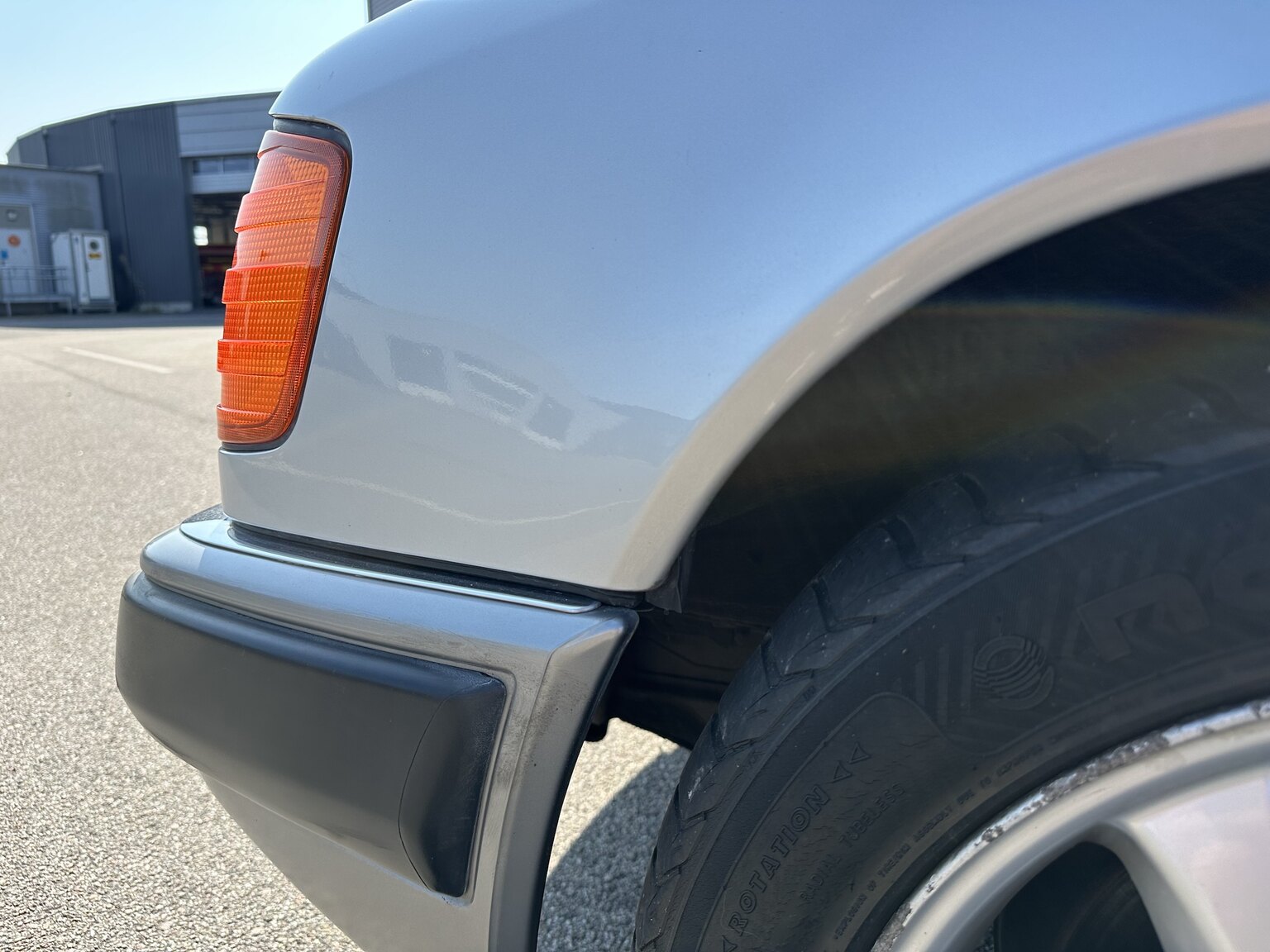 Exterior image of 1992 Mercedes-Benz 250D