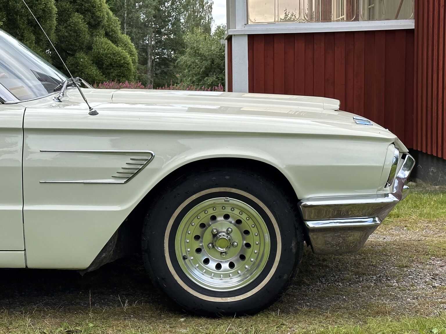 Aussenfoto 1965 Ford Thunderbird Hardtop 6.4 (14)