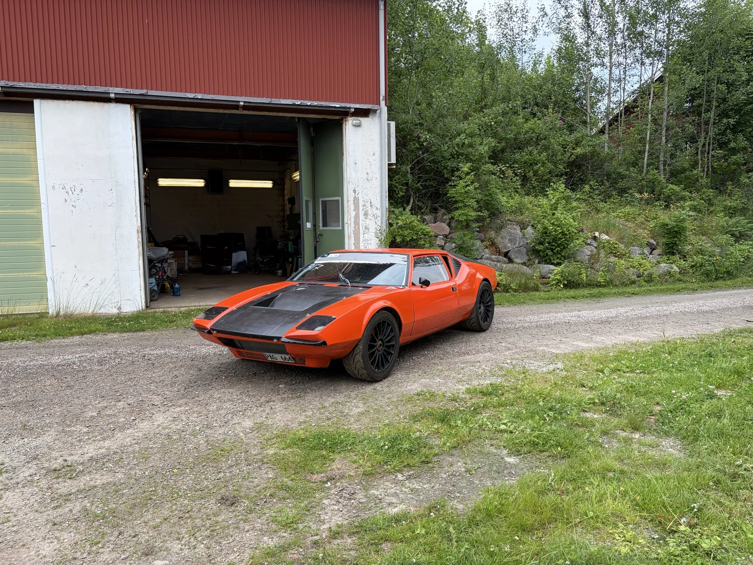 Aussenfoto 1972 De Tomaso Pantera LS Restomod (3)