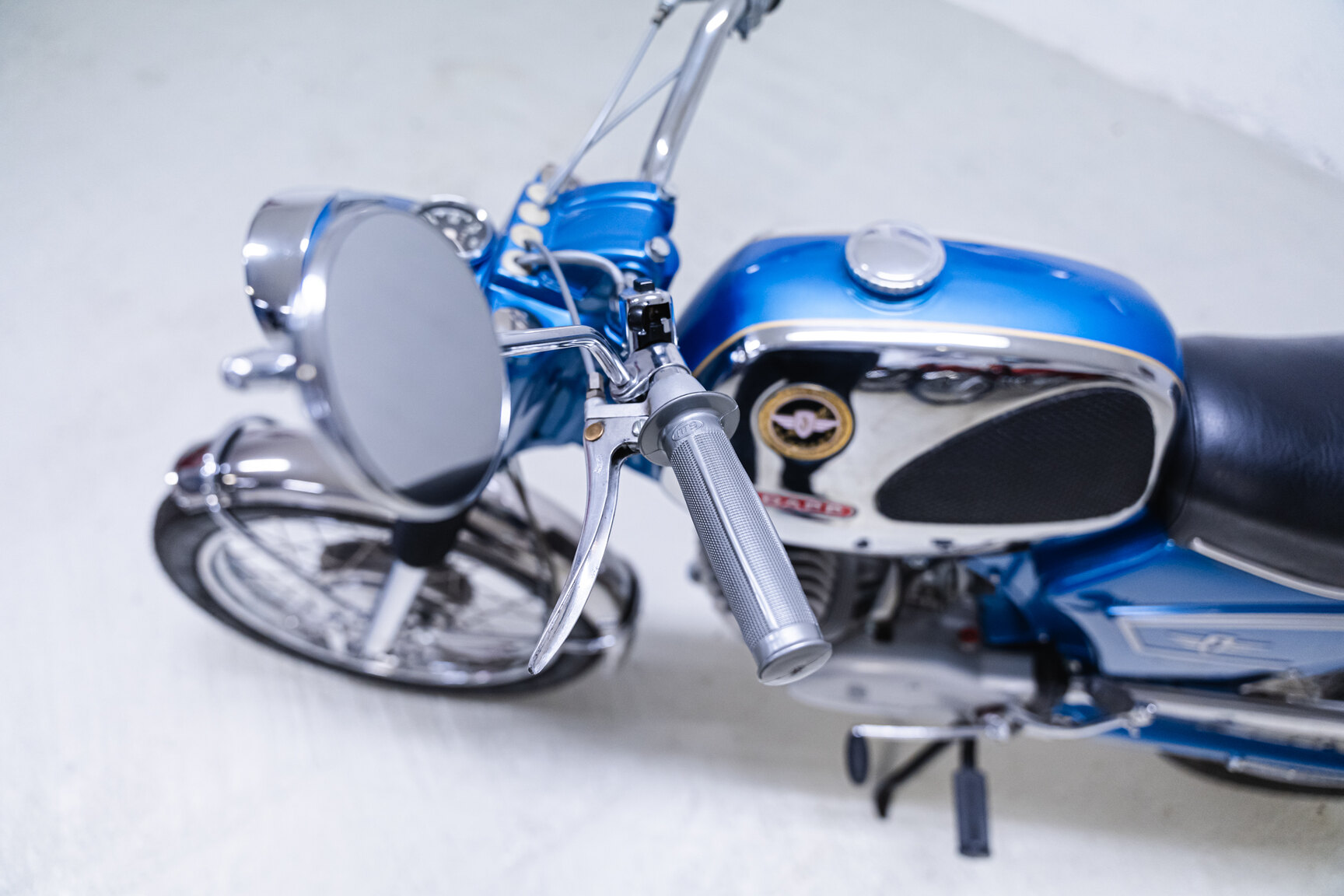 Exteriörbild på 1969 Zundapp KS100
