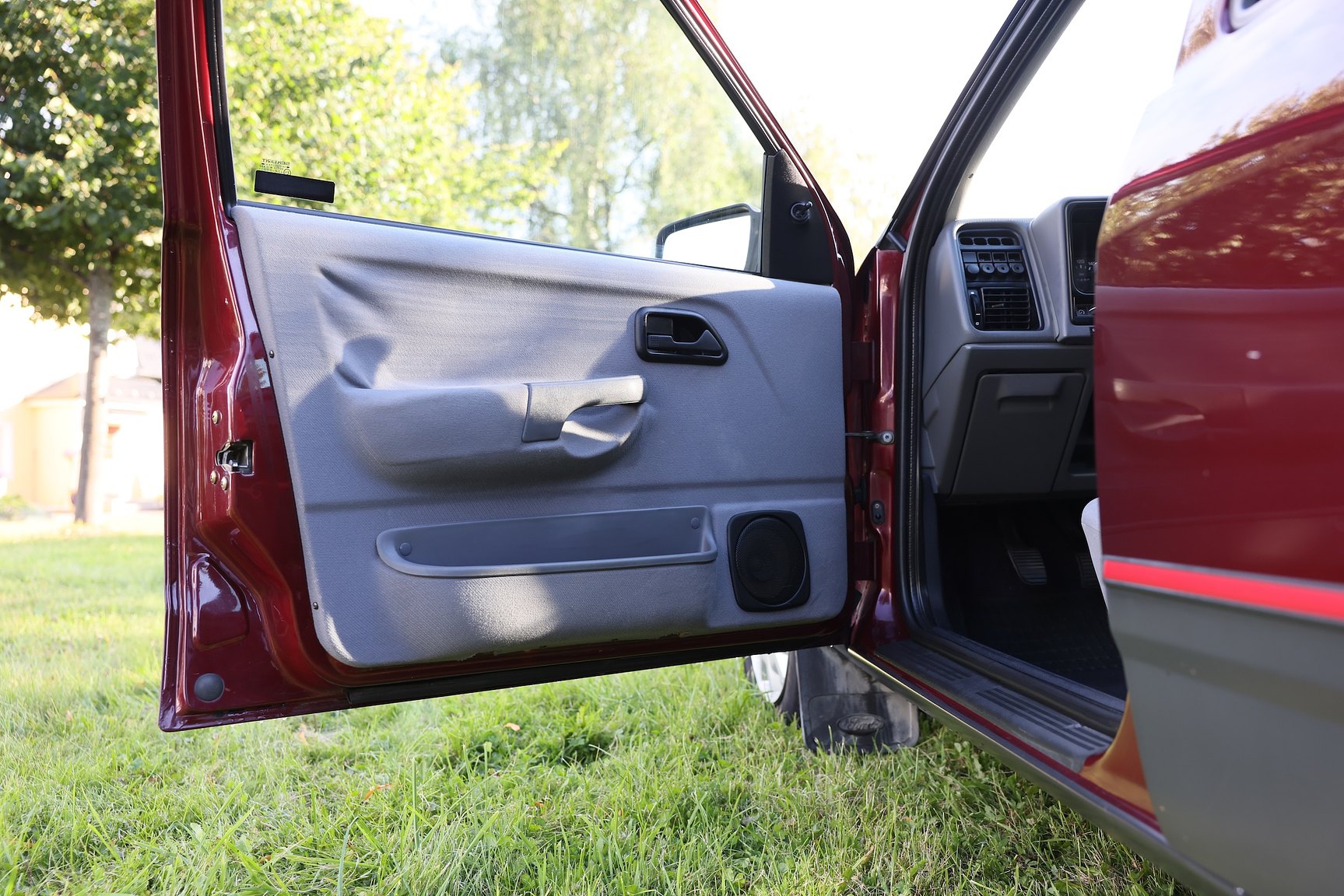 Interior image of 1991 Ford Sierra Sedan 2.0 i 4x4 