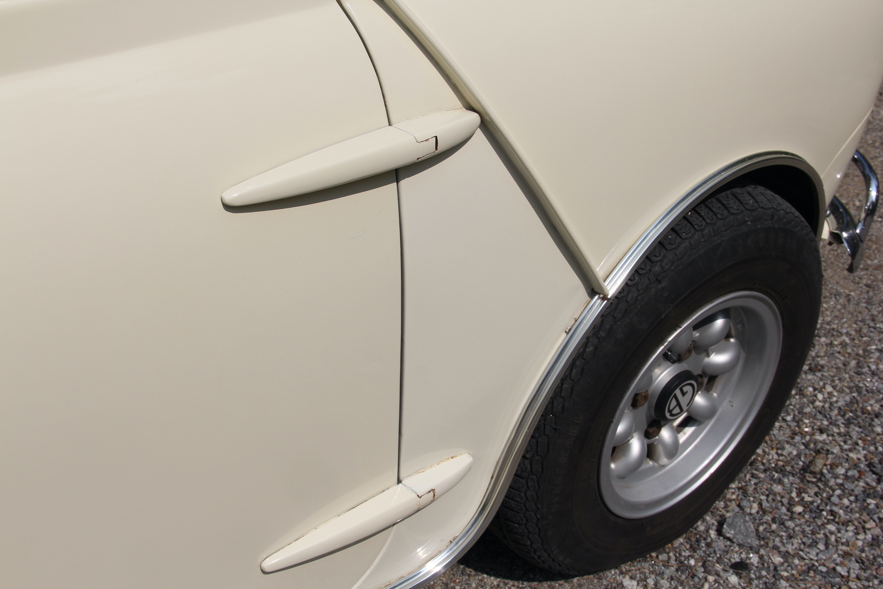 Exteriörbild på 1966 BMC Cooper (18)