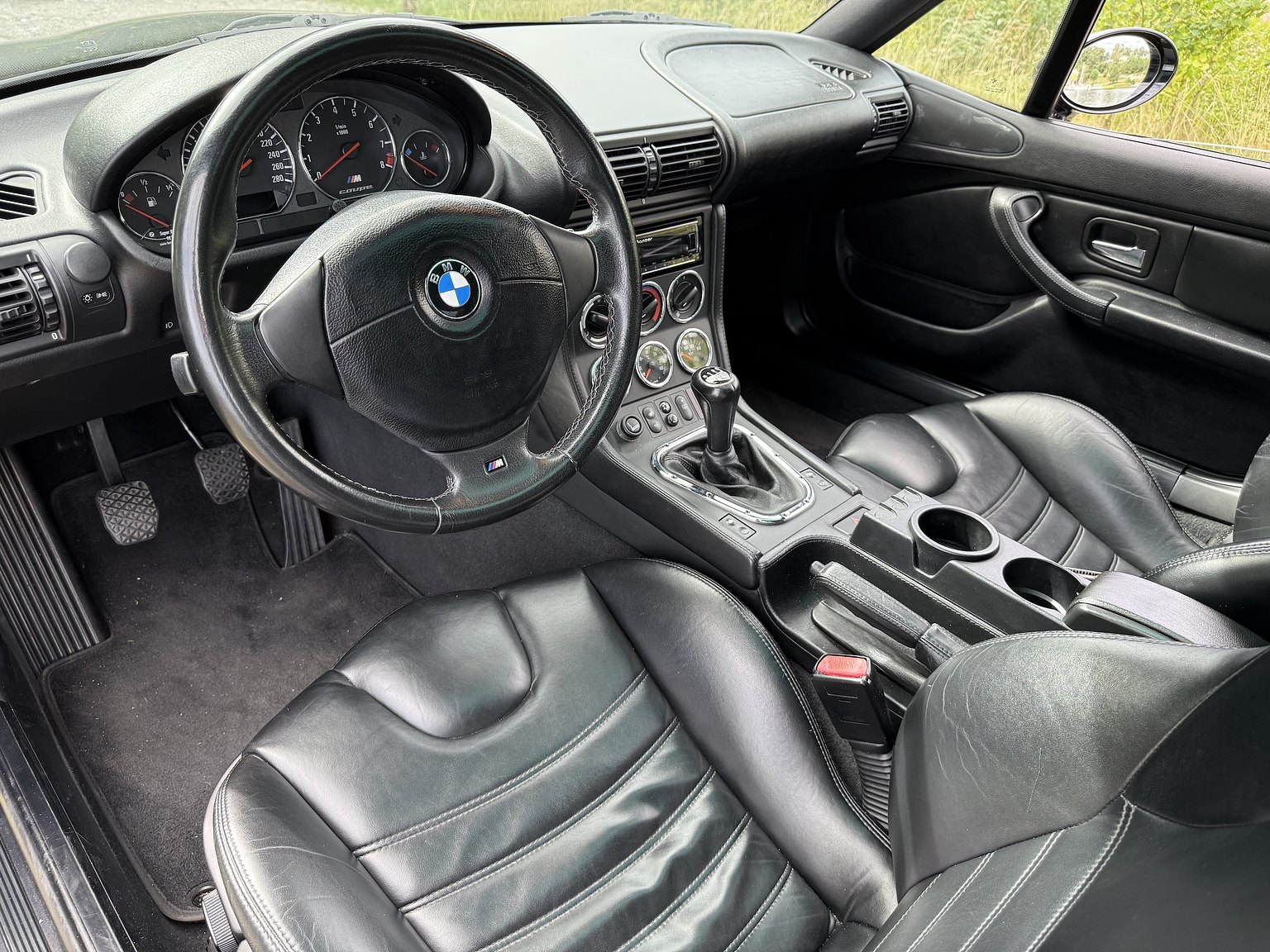 Interior image of 1999 BMW Z3 M Coupé