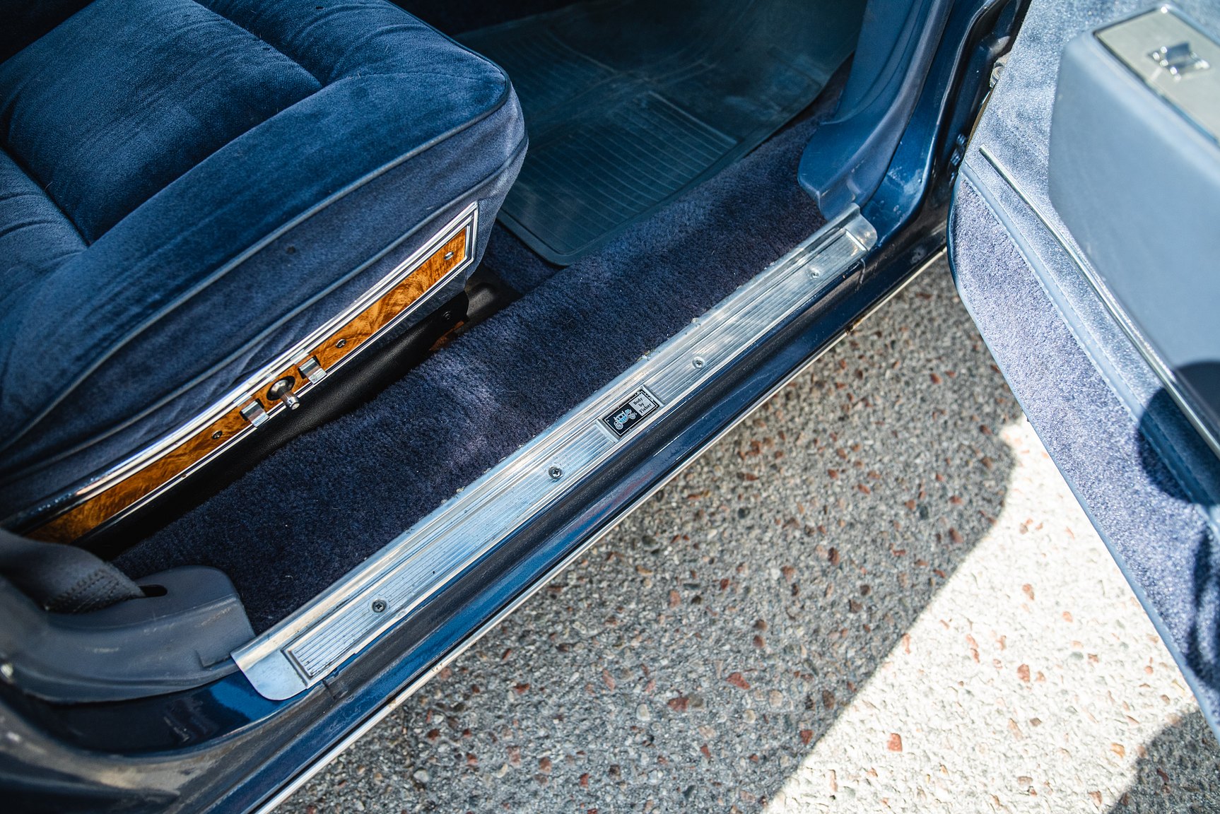Interior image of 1983 Buick Electra Estate Wagon 5.0