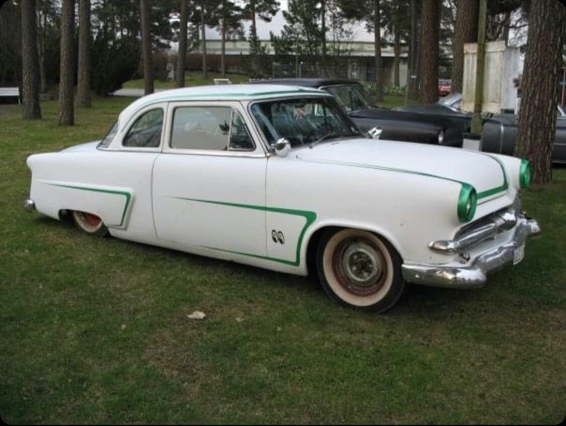 Aussenfoto 1953 Ford Mainliner Custom