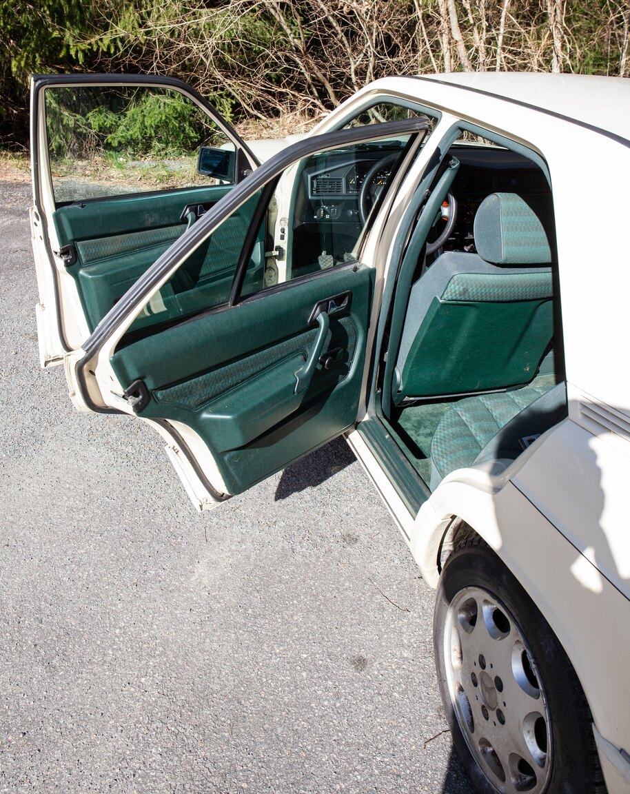 Interiörbild 1993 Mercedes-Benz 190 E 2.0