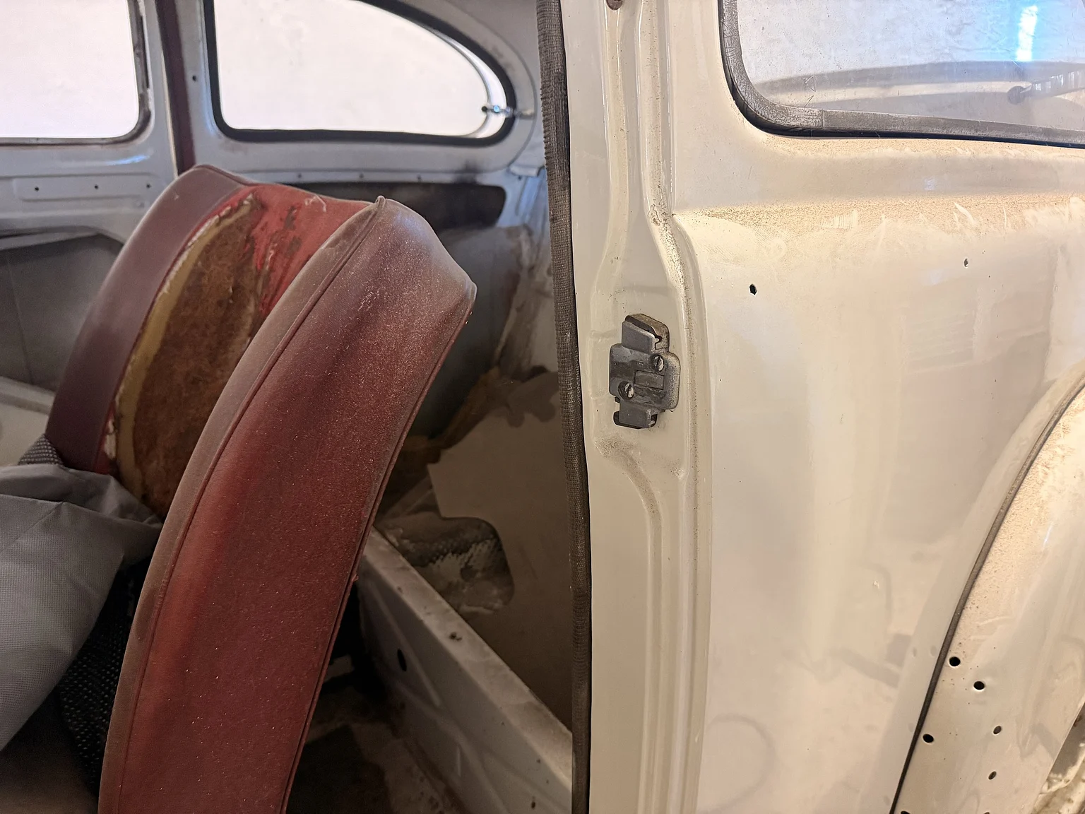 Interior image of 1965 Volvo PV 544F (13)