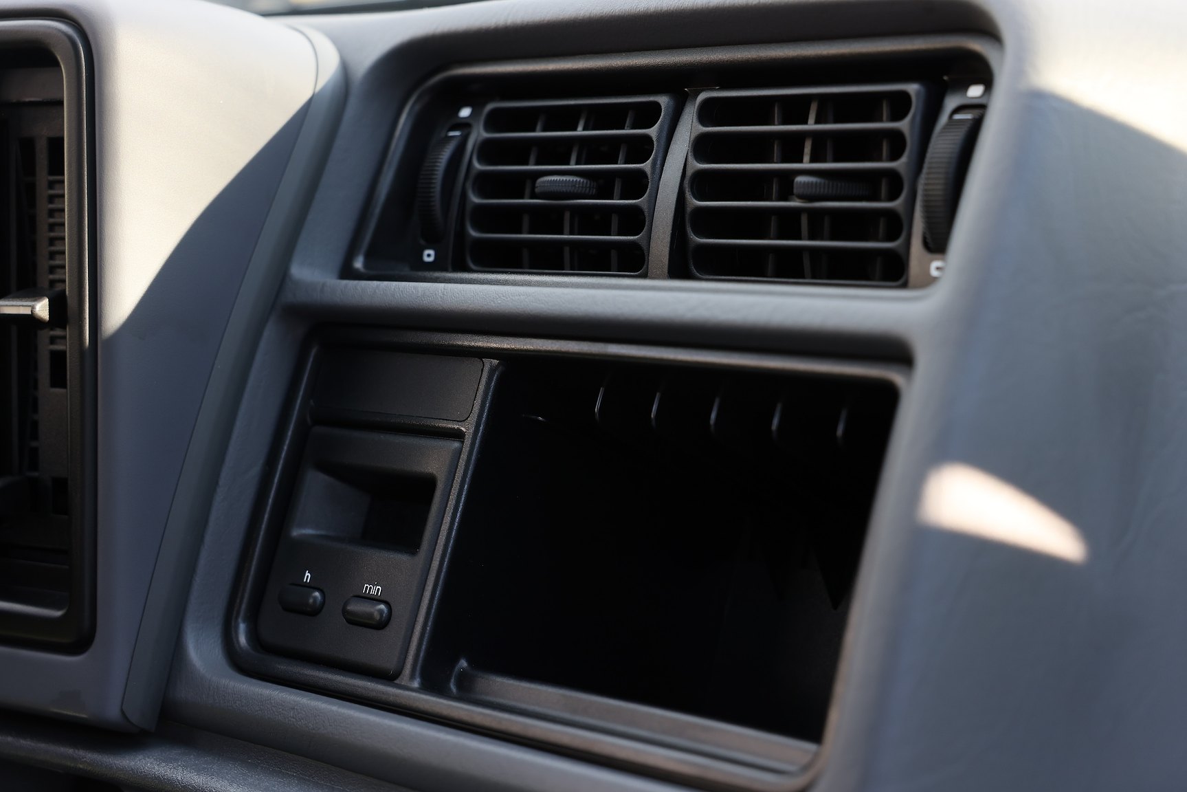 Interior image of 1991 Ford Sierra Sedan 2.0 i 4x4 