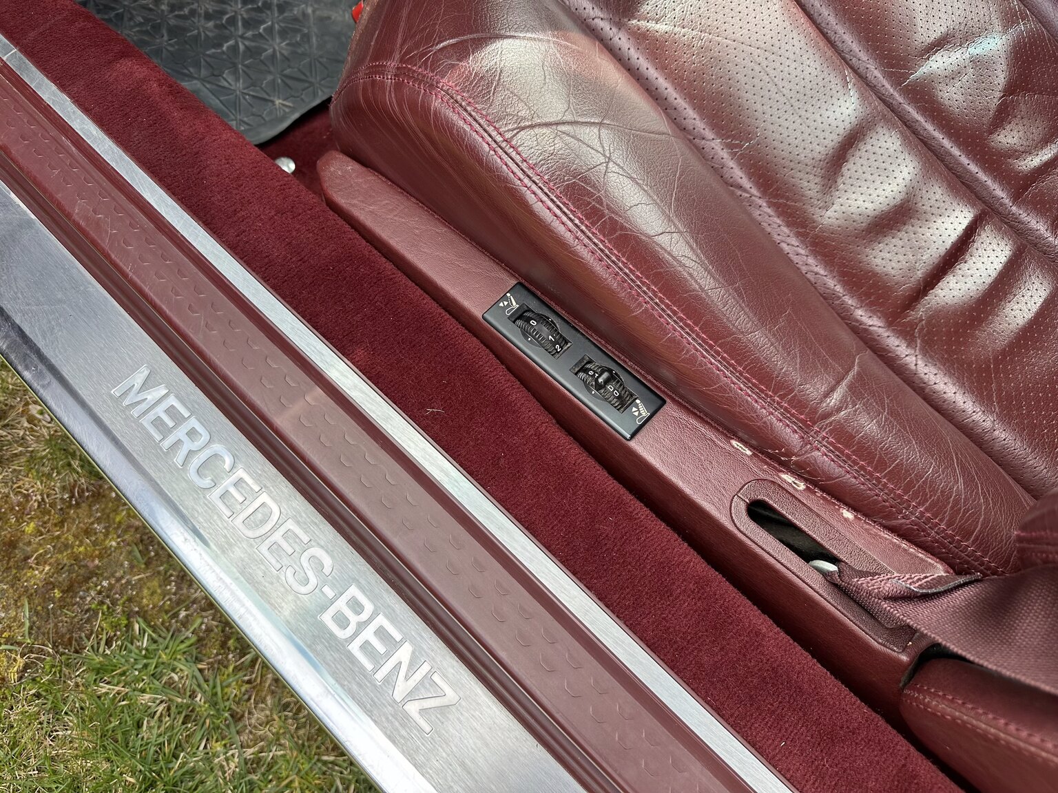 Interiörbild 1992 Mercedes-Benz SL 500