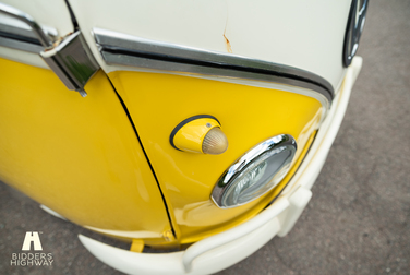 Exteriörbild på 1974 Volkswagen T1 Split Window  