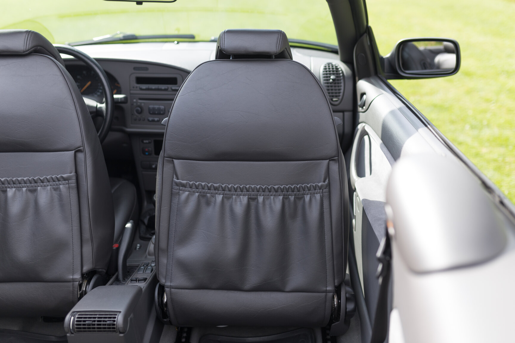 Interior image of 1998 Saab 9-3 SE 2.0T Convertible