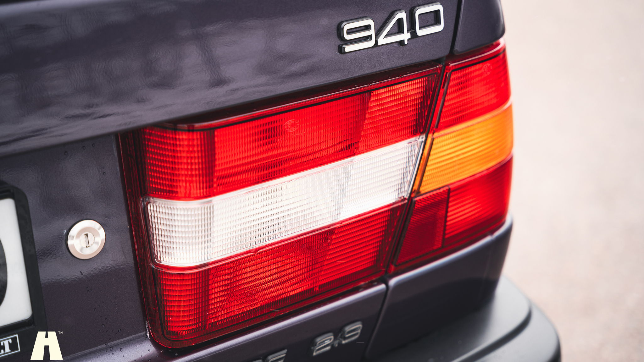 Exterior image of 1995 Volvo 940 SE