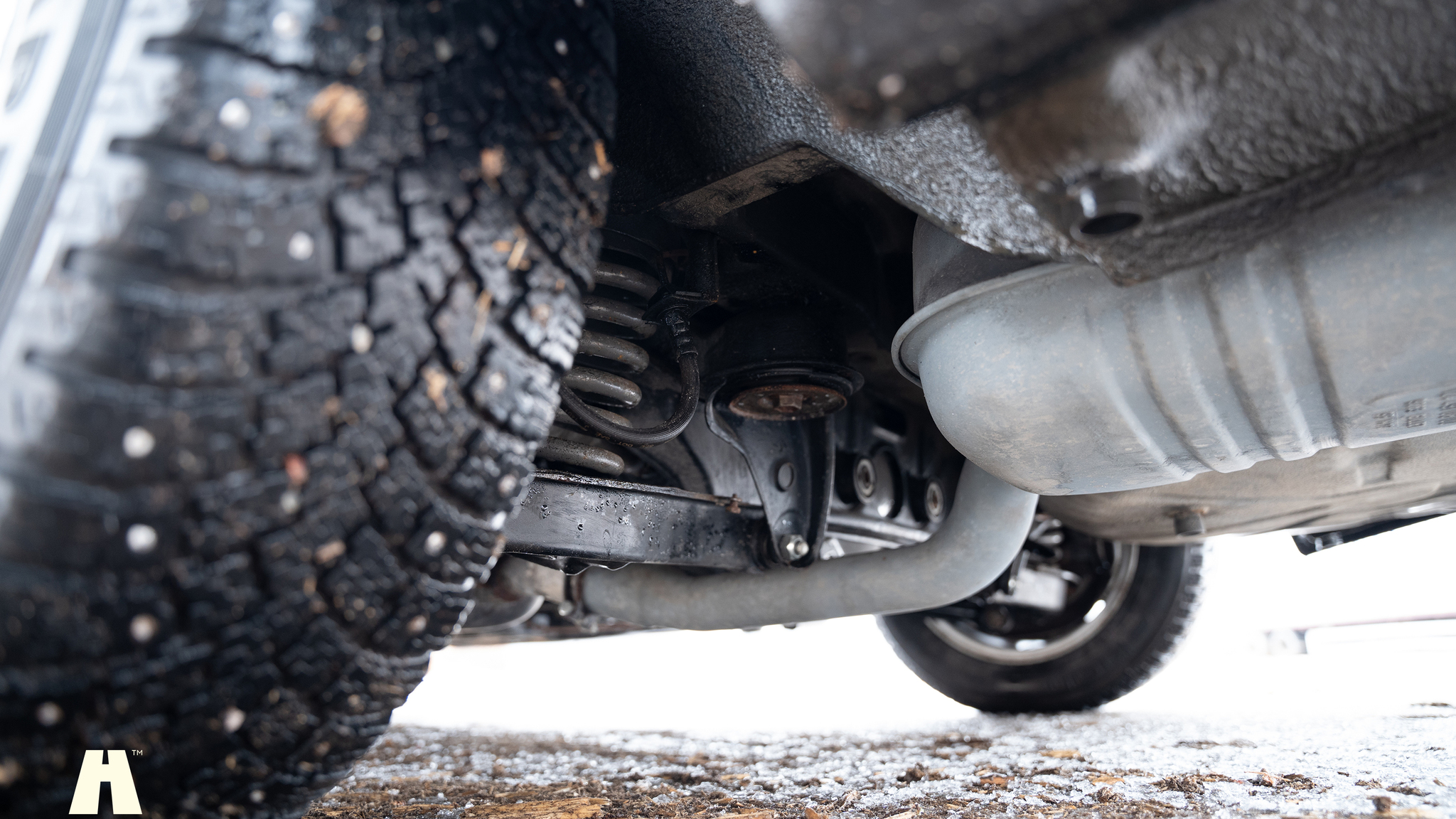 Image of 1990 Mercedes 300 CE-24 mechanics