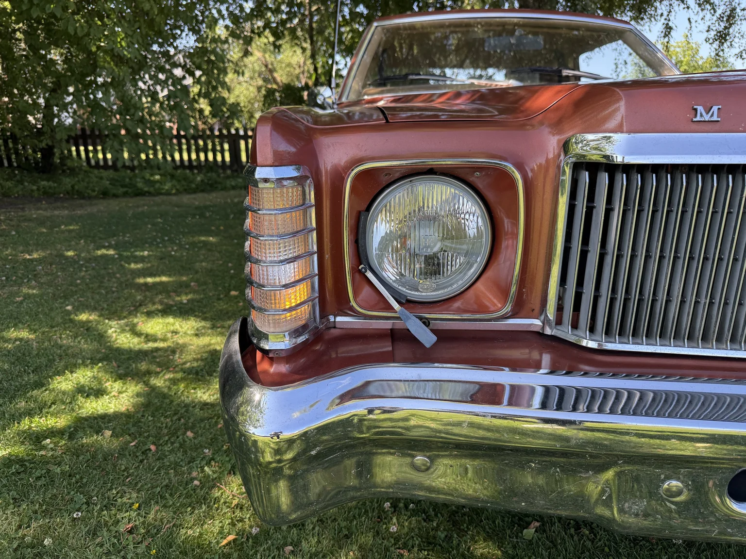 Exteriörbild på 1975 Mercury Monarch Coupe (13)