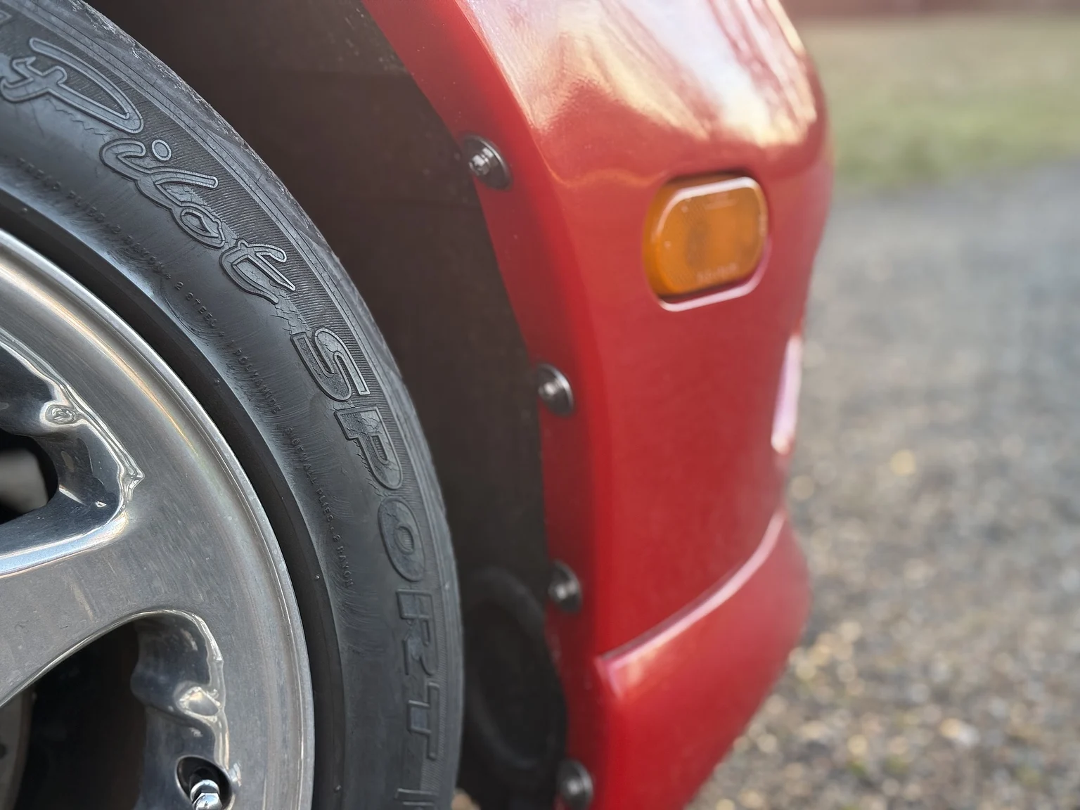 Exterior image of 1994 Chrysler Viper (55)