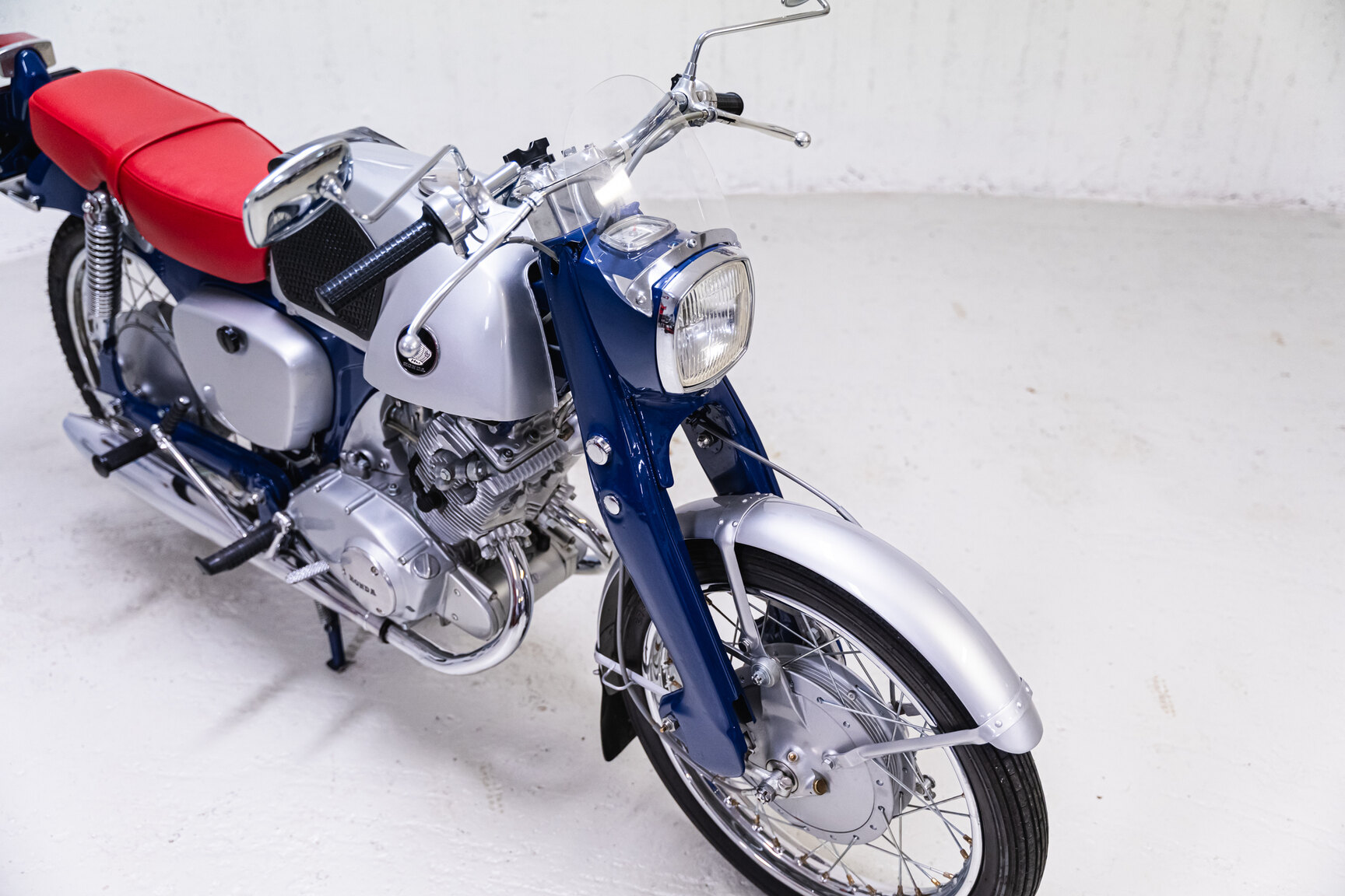 Aussenfoto 1964 Honda CB92