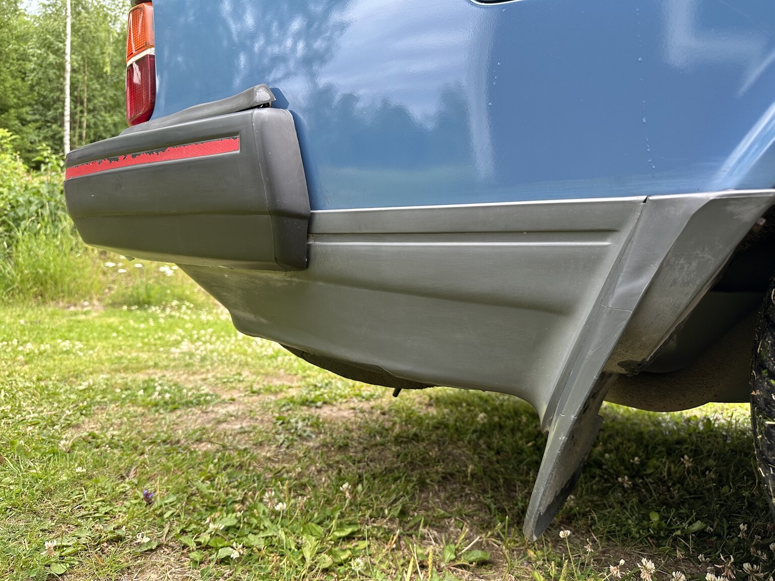 Exteriörbild på 1986 Volvo 244