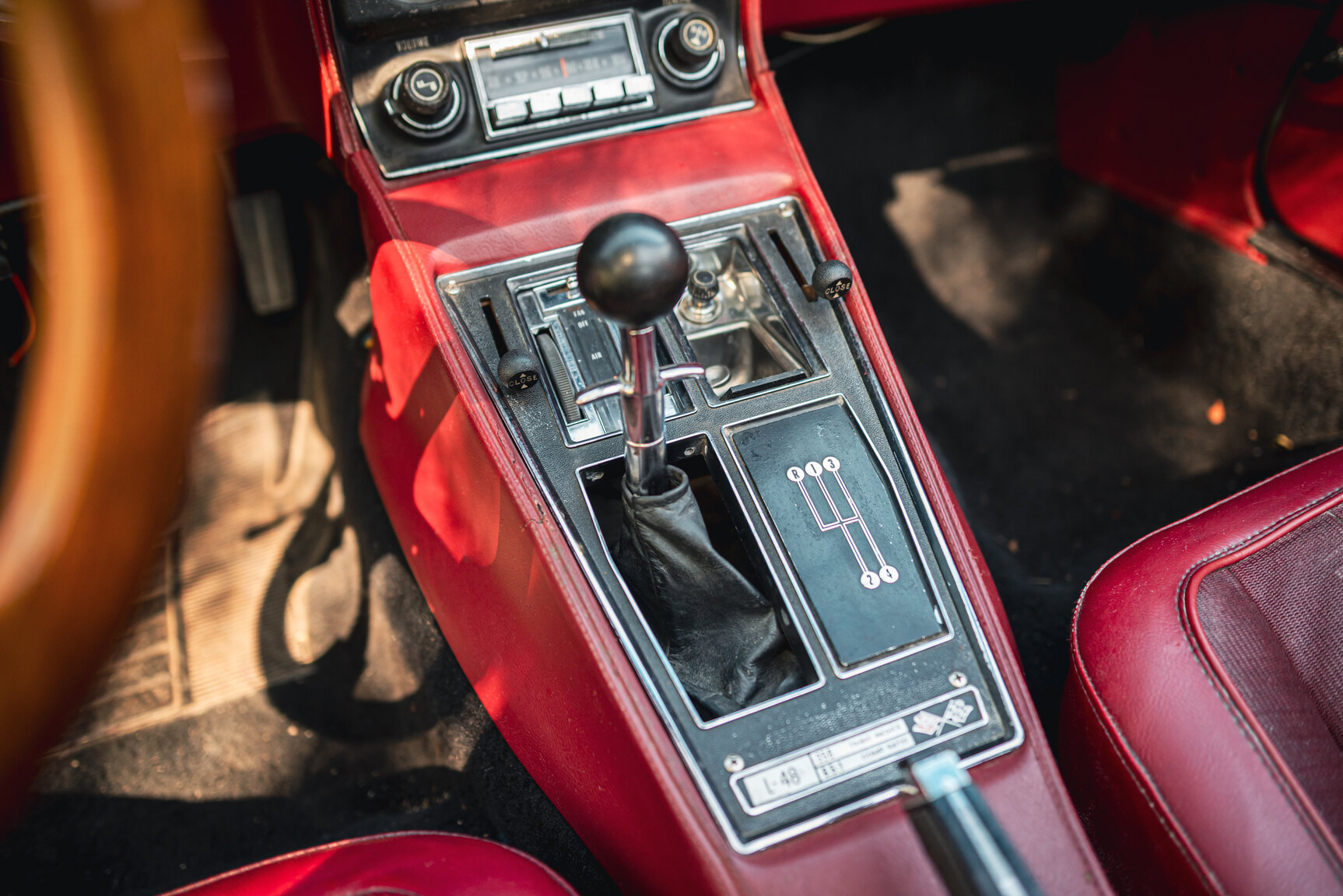 Interior image of 1975 Chevrolet Corvette Stingray (29)