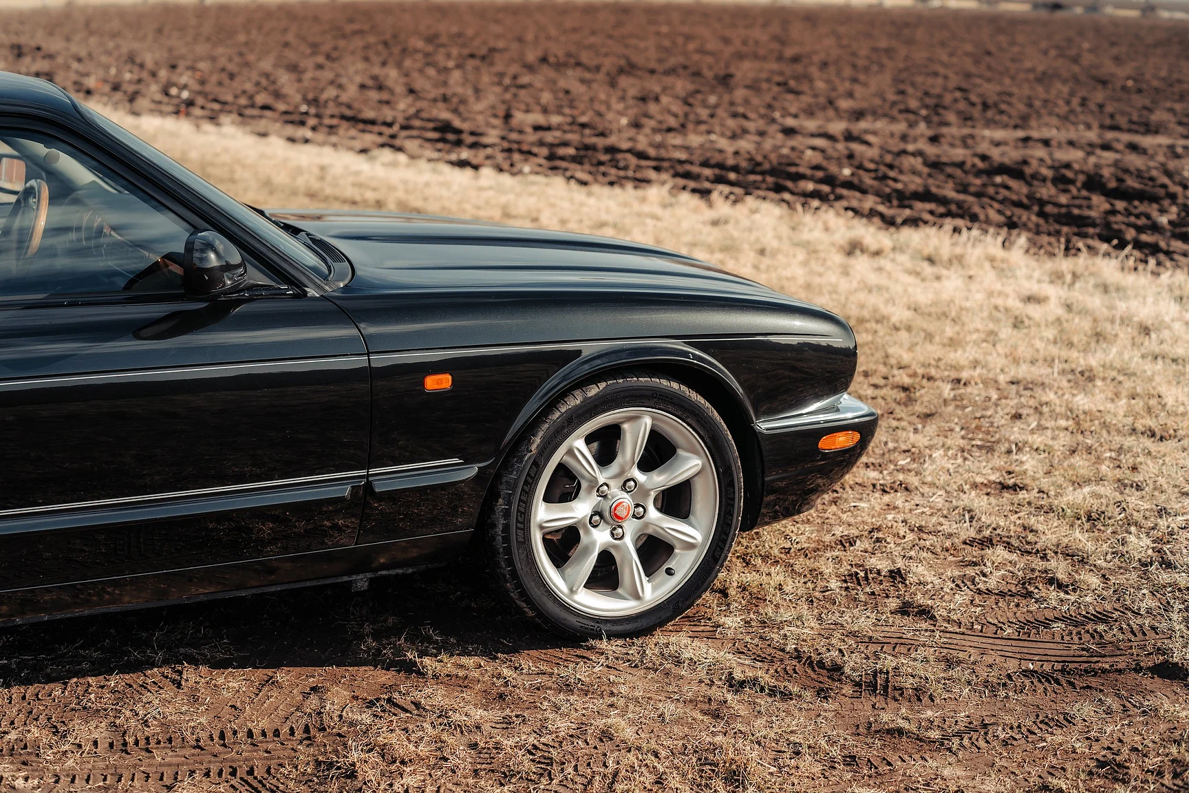 Exterior image of 1997 Jaguar XJR 4.0 Kompressor NO RESERVE (6)