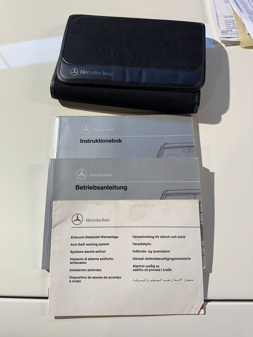 Dokumentation för 1992 Mercedes-Benz 300 CE-24