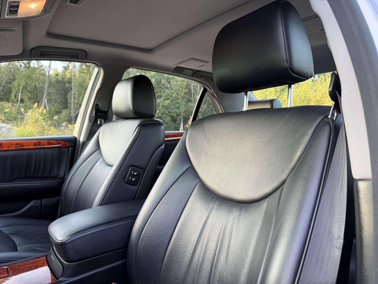 Innenraumfoto von 2005 Lexus LS 430 4.3 V8