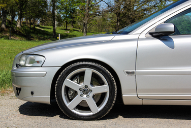 Exteriörbild på 2005 Volvo V70 R AWD