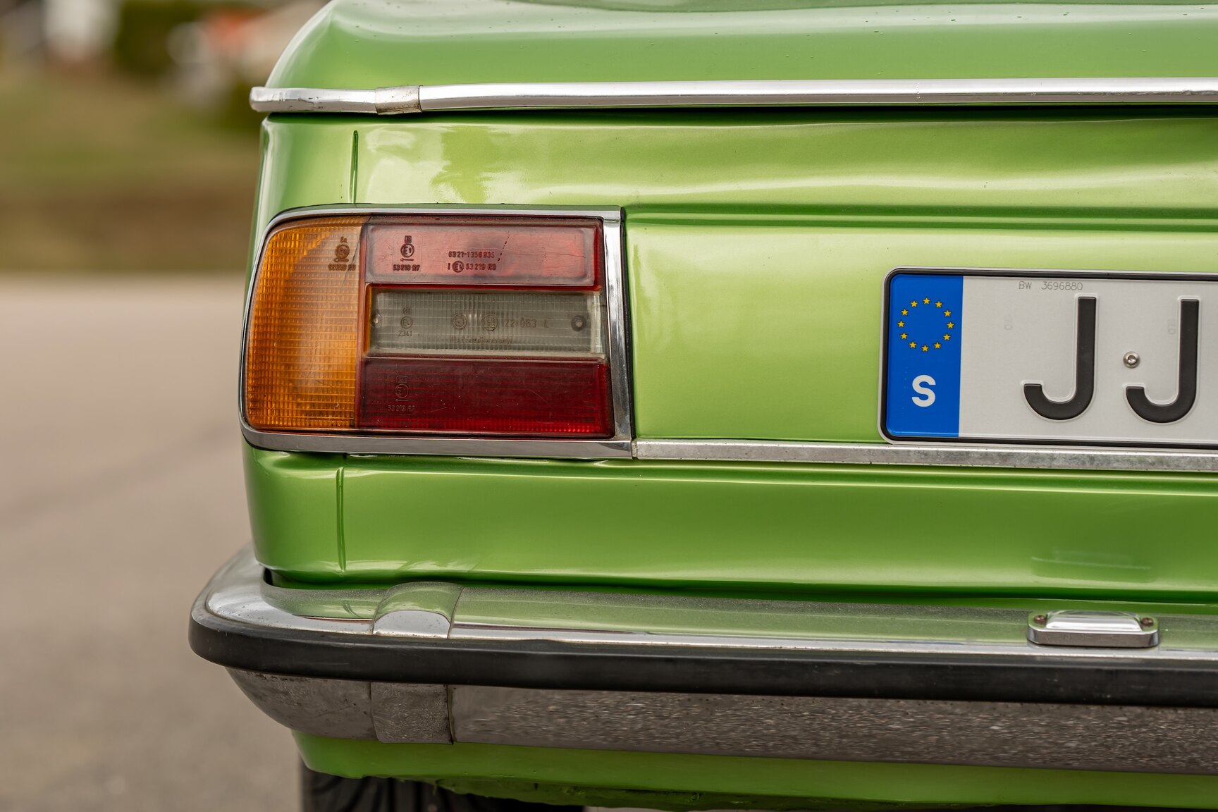 Exterior image of 1975 BMW 2002