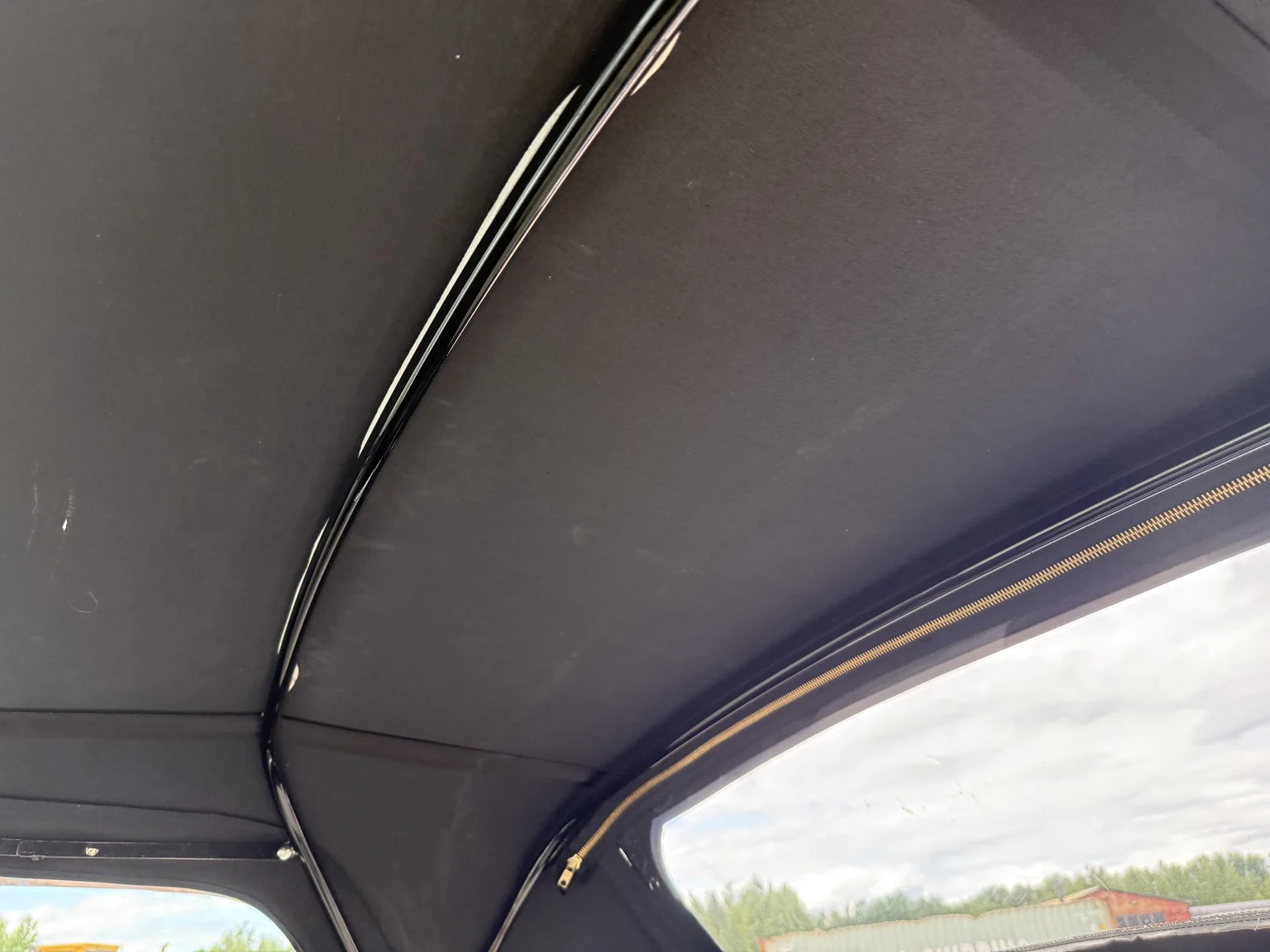 Innenraumfoto von 1957 Ford Thunderbird (11)