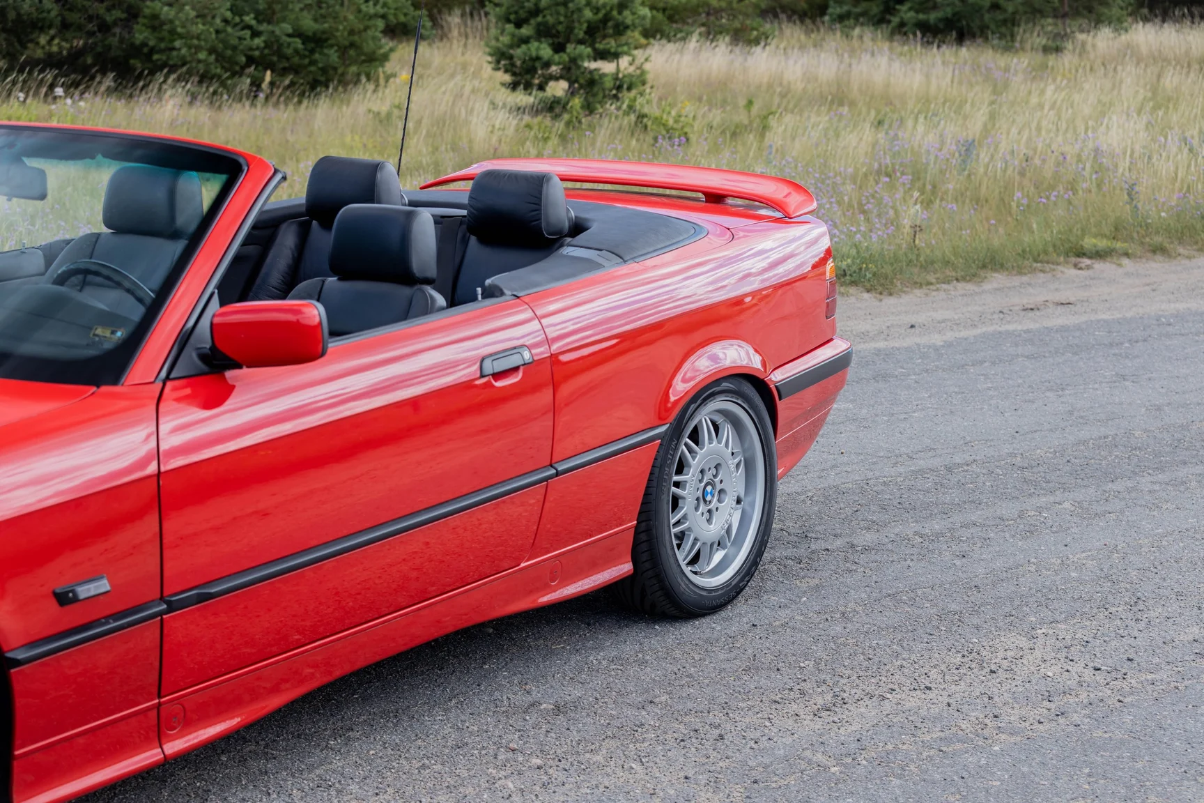 Aussenfoto 1994 BMW 325i Convertible (7)