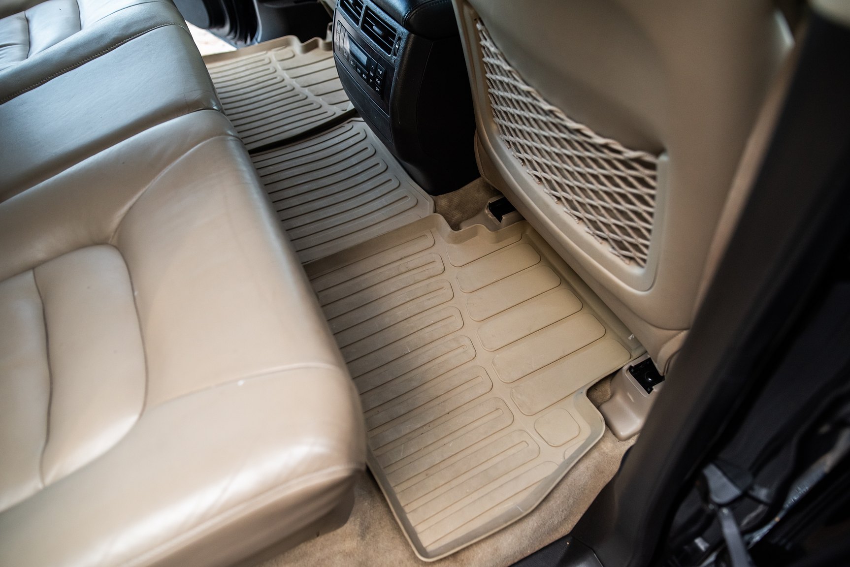 Interior image of 2008 Toyota Land Cruiser 4.5 4WD V8