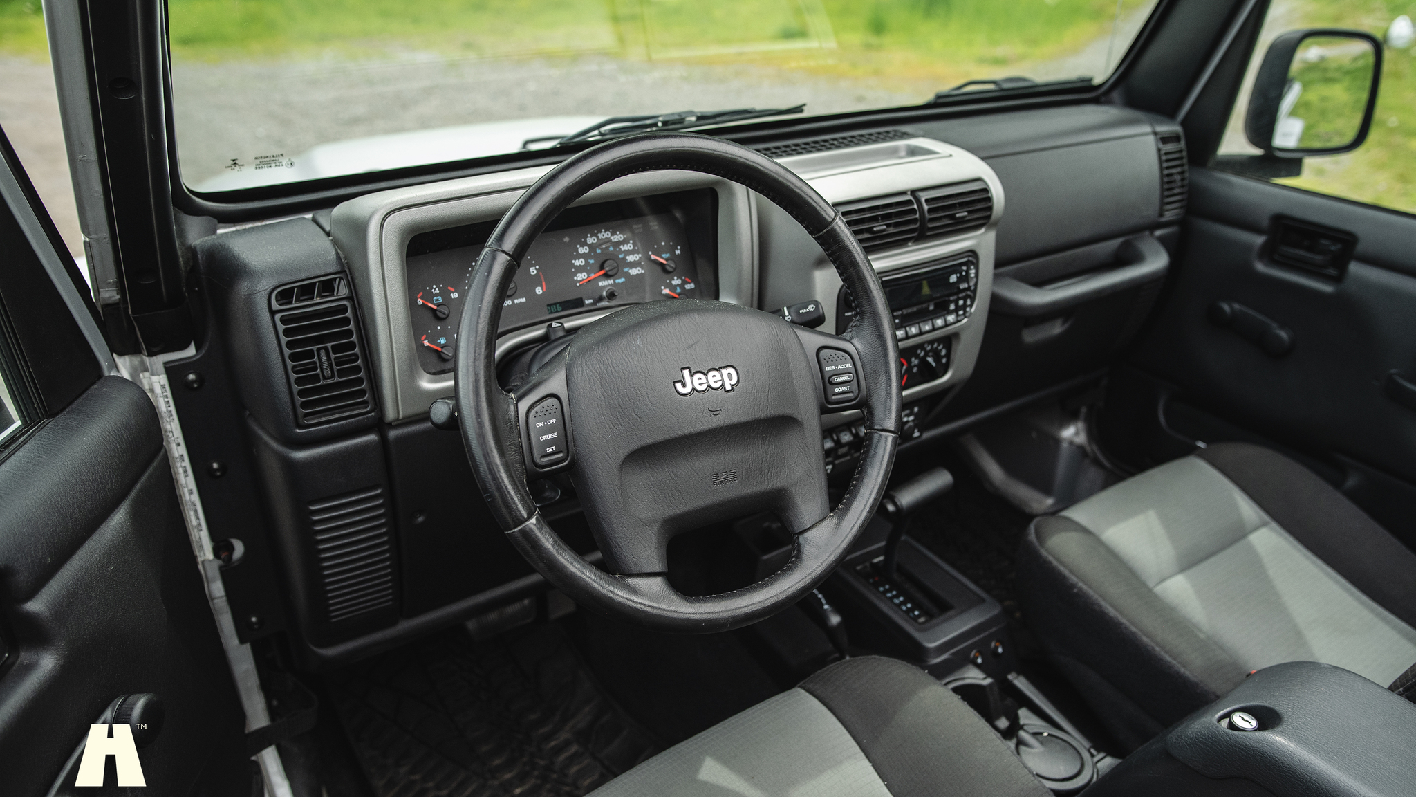 Innenraumfoto von 2006 Jeep Wrangler 4.0L Sahara 