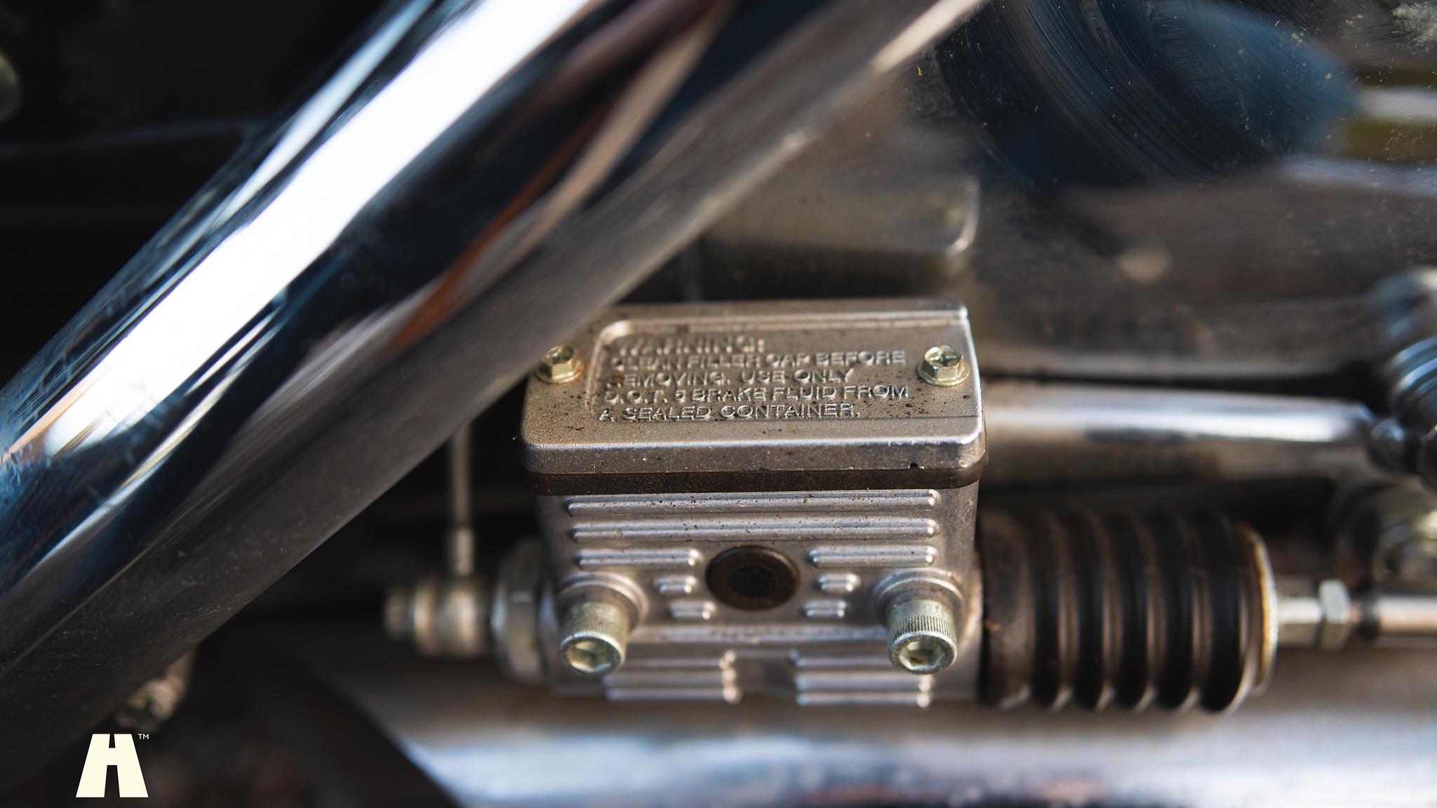 Image of 2003 Harley Davidson Sportster 1200C 100th Anniversary Edition mechanics