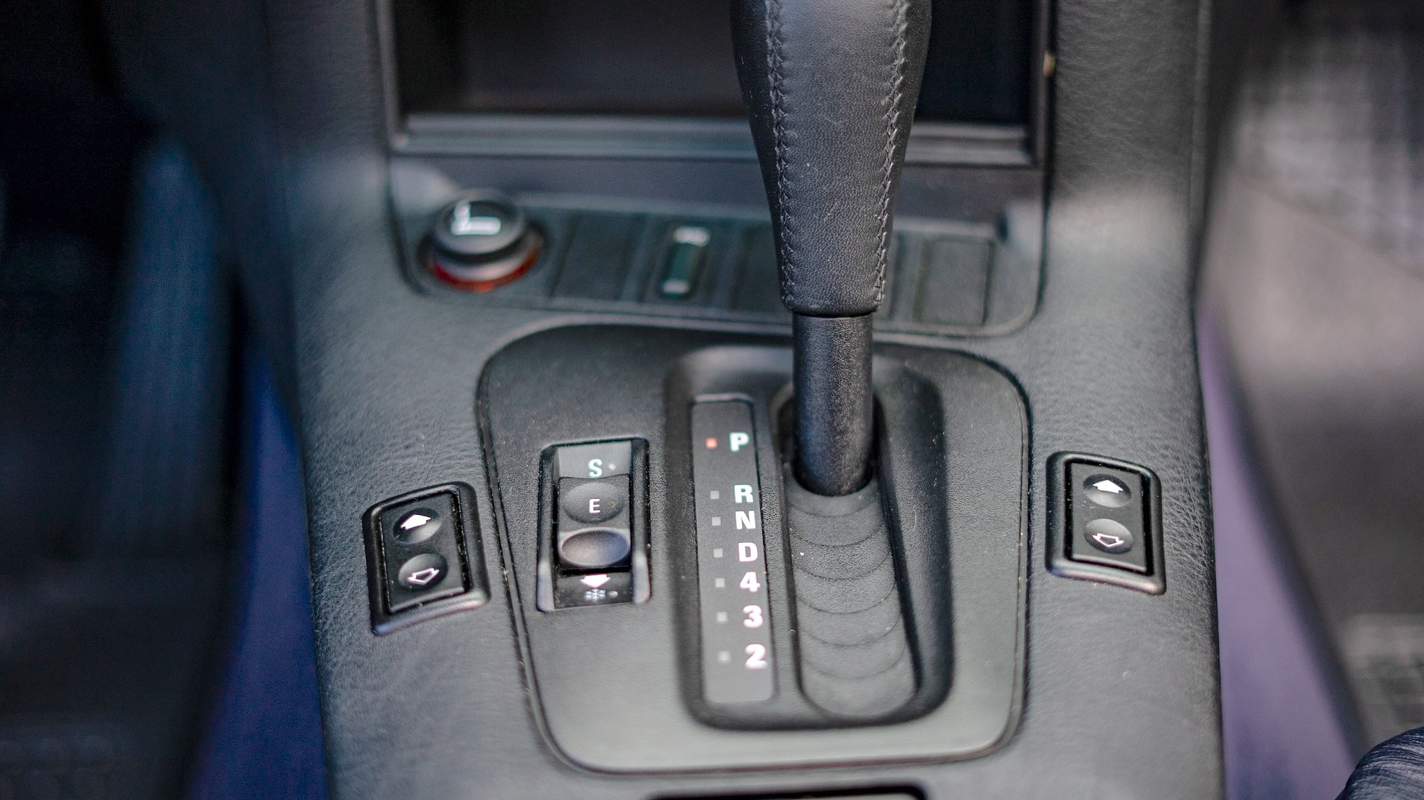 Interior image of 1997 BMW 328i Coupé Automatisk