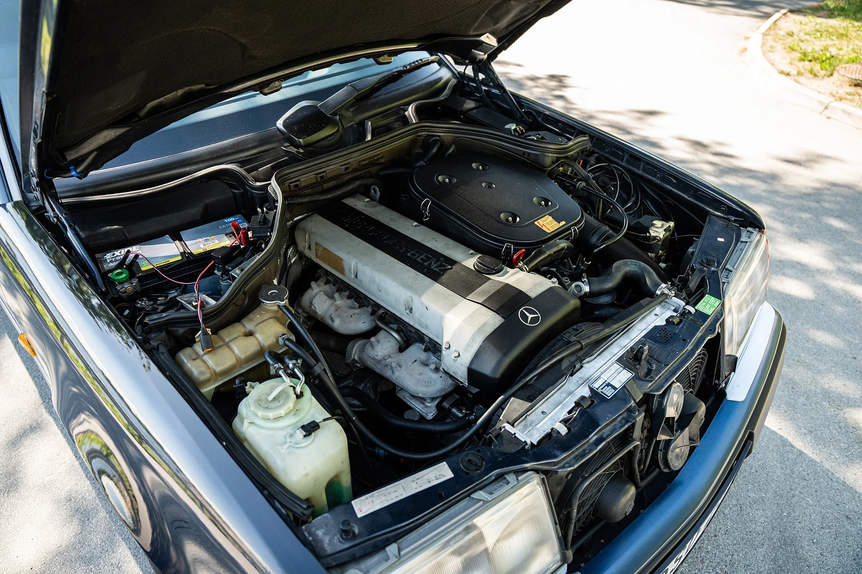 Image of 1993 Mercedes-Benz 300 CE-24 Cabriolet mechanics (2)