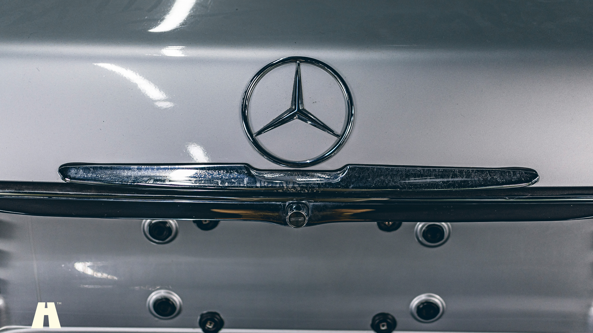 Exteriörbild på 1974 Mercedes SLC450 Project