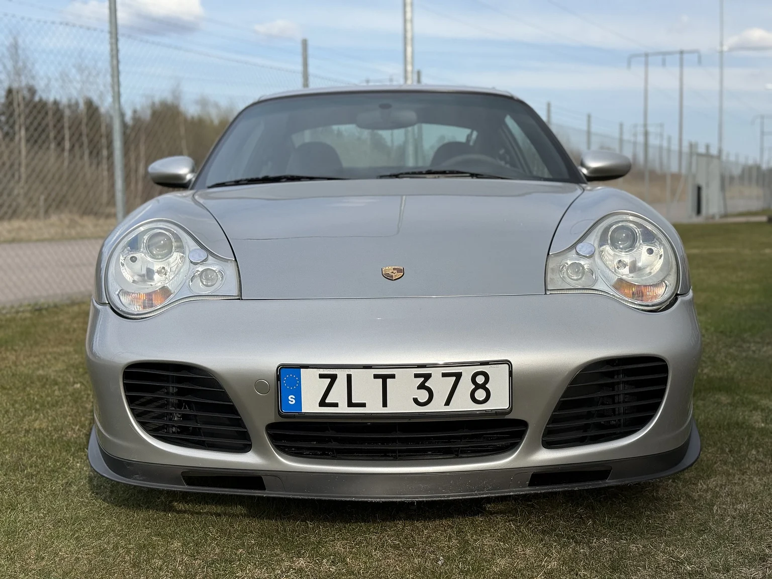 Exteriörbild på 2005 Porsche 996 Turbo S (4)