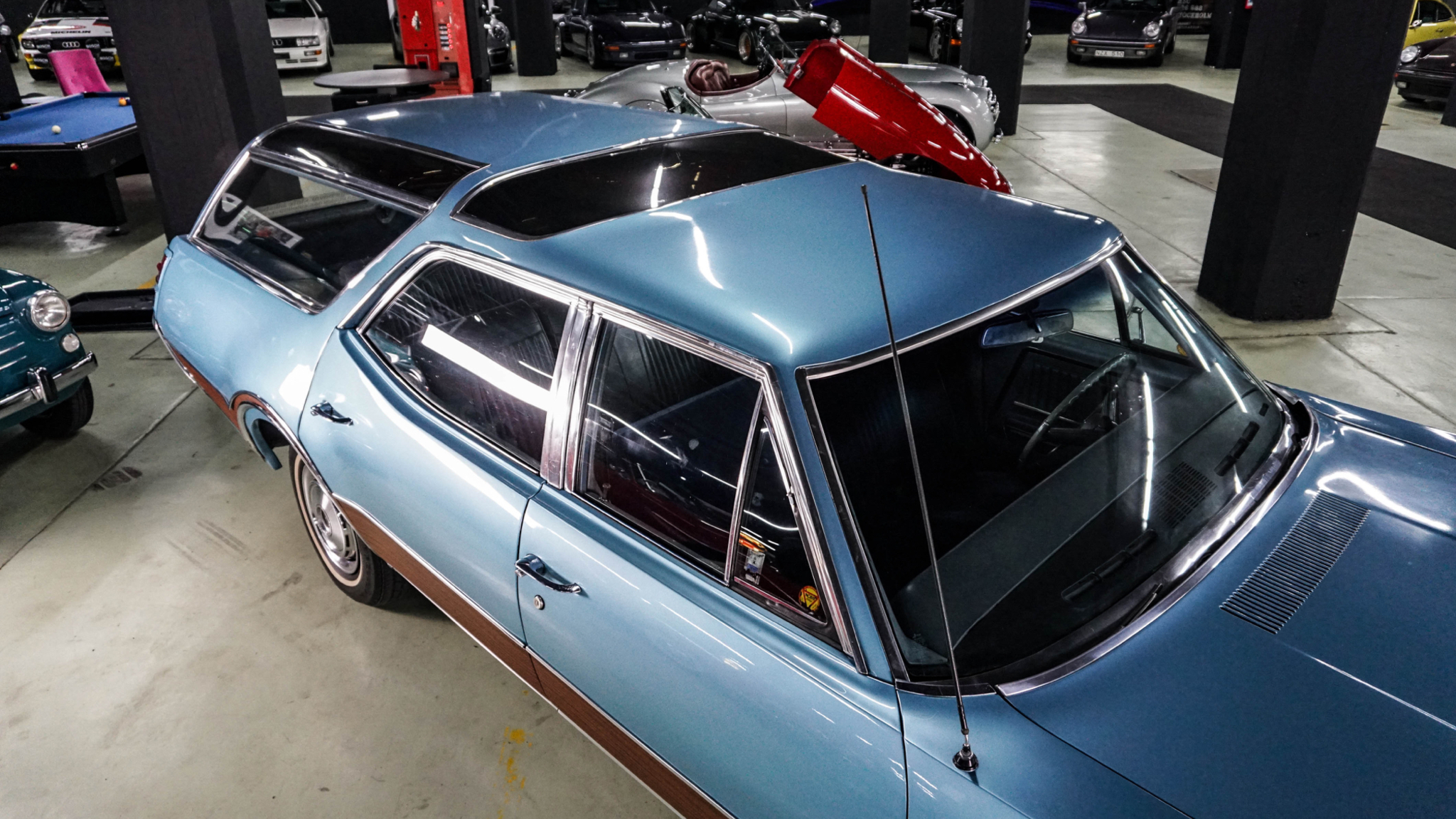 Exterior image of 1968 Oldsmobile Vista Cruiser