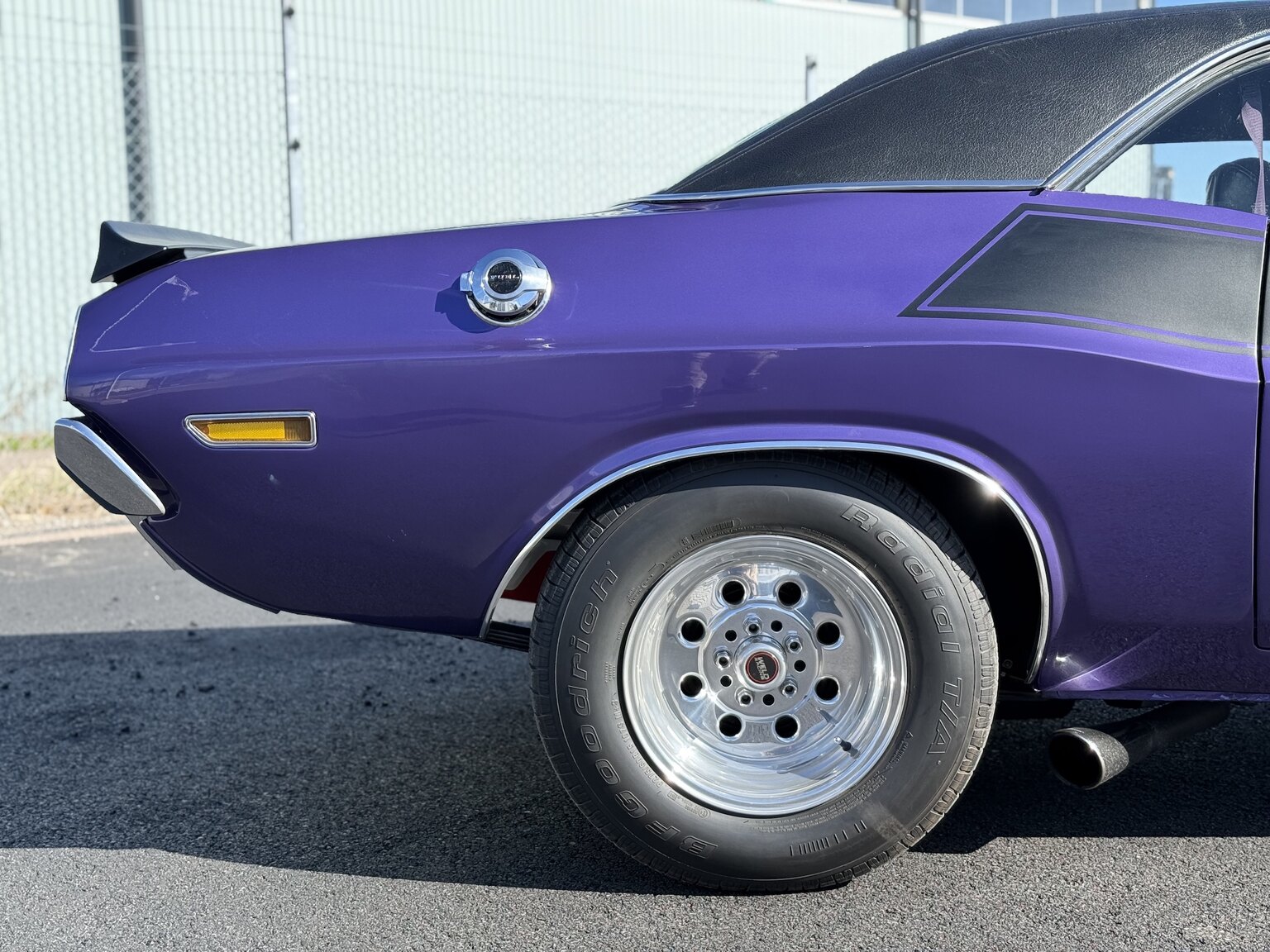 Exteriörbild på 1970 Dodge Challenger T/A 440 cui