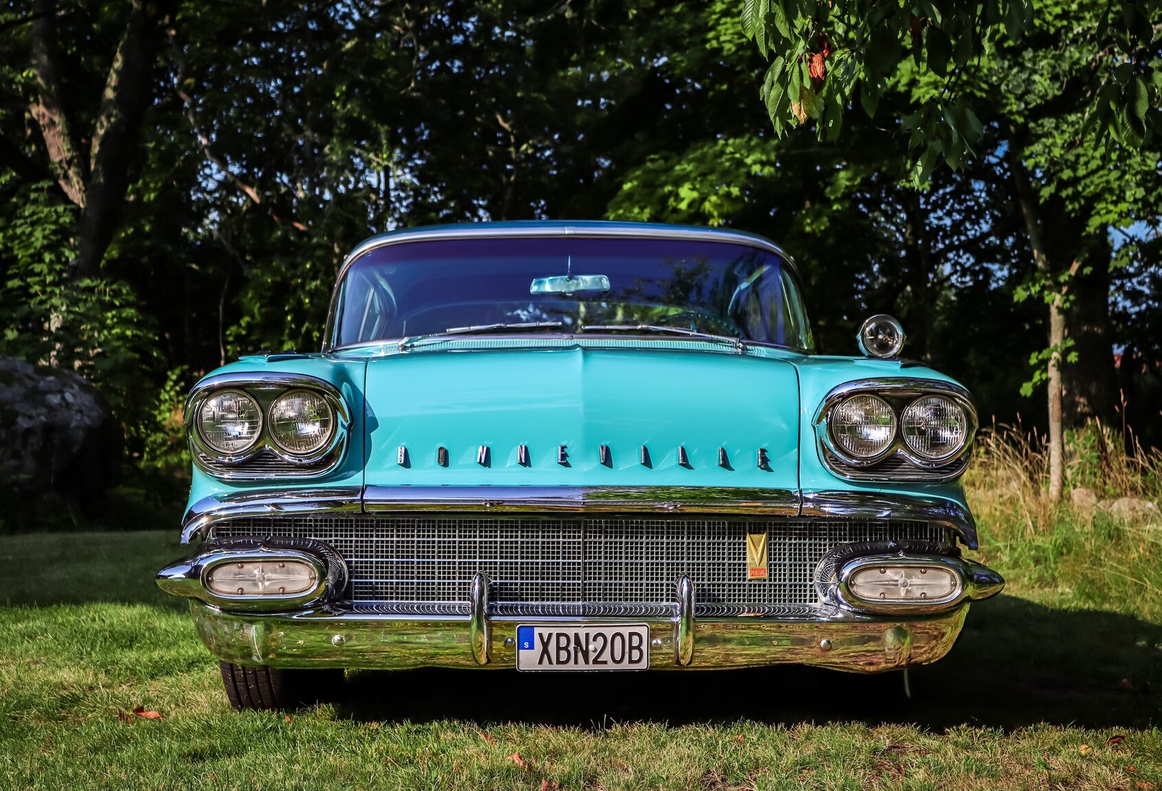 Exterior image of 1958 Pontiac Bonneville
